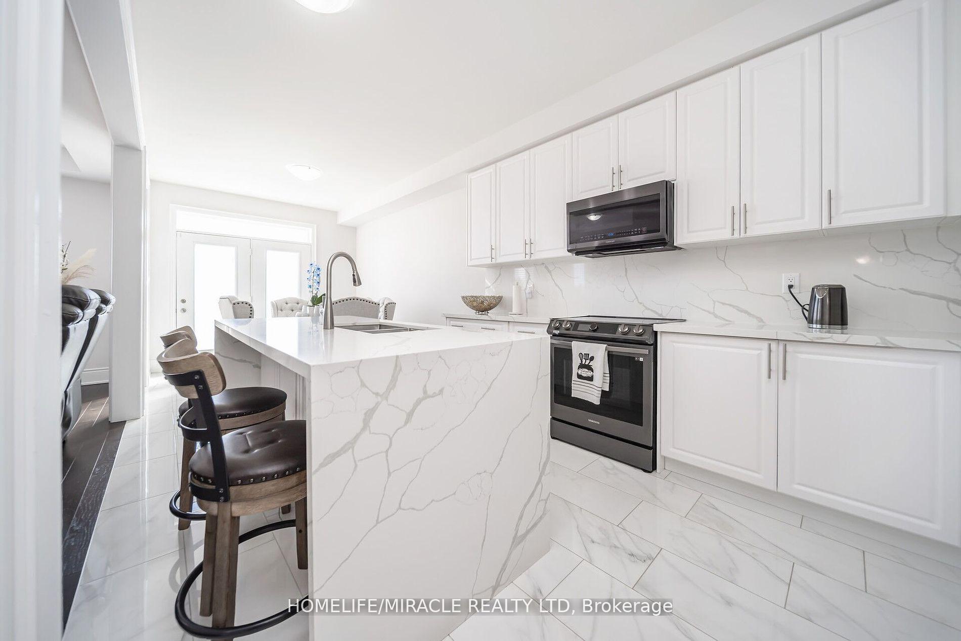 Photo 30 of 16 Mountain Heights Place, Hamilton, Waterdown — HOMEH