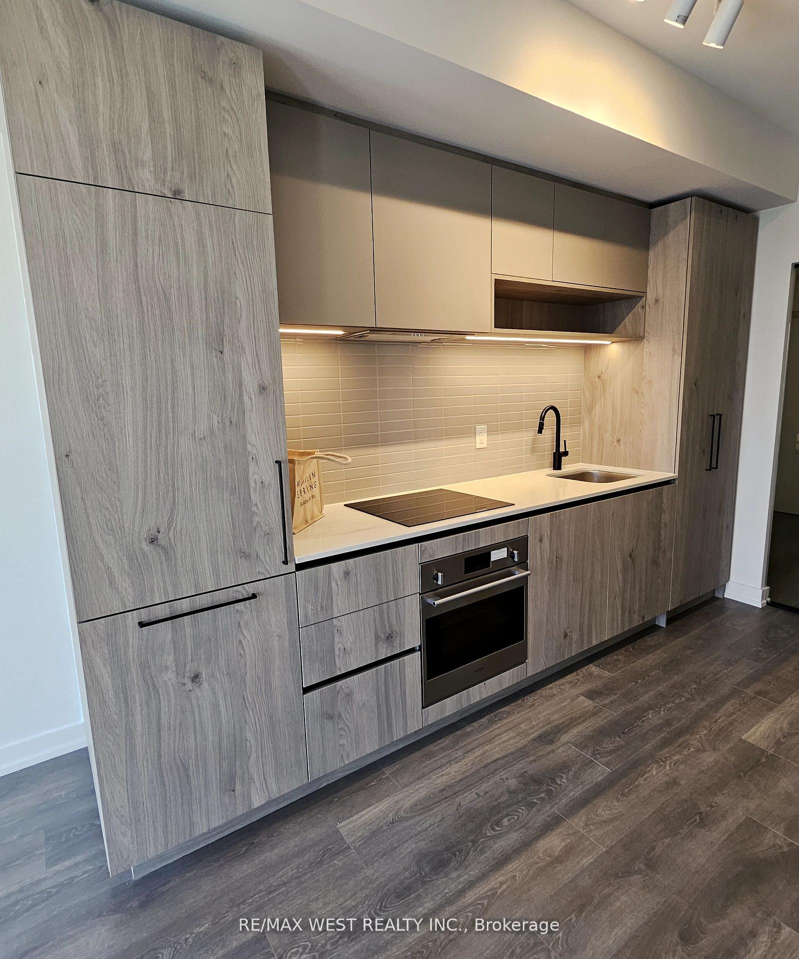 Photo 2 of Unit 1012, 181 Sterling Road, Toronto, Dufferin Grove — HOMEH