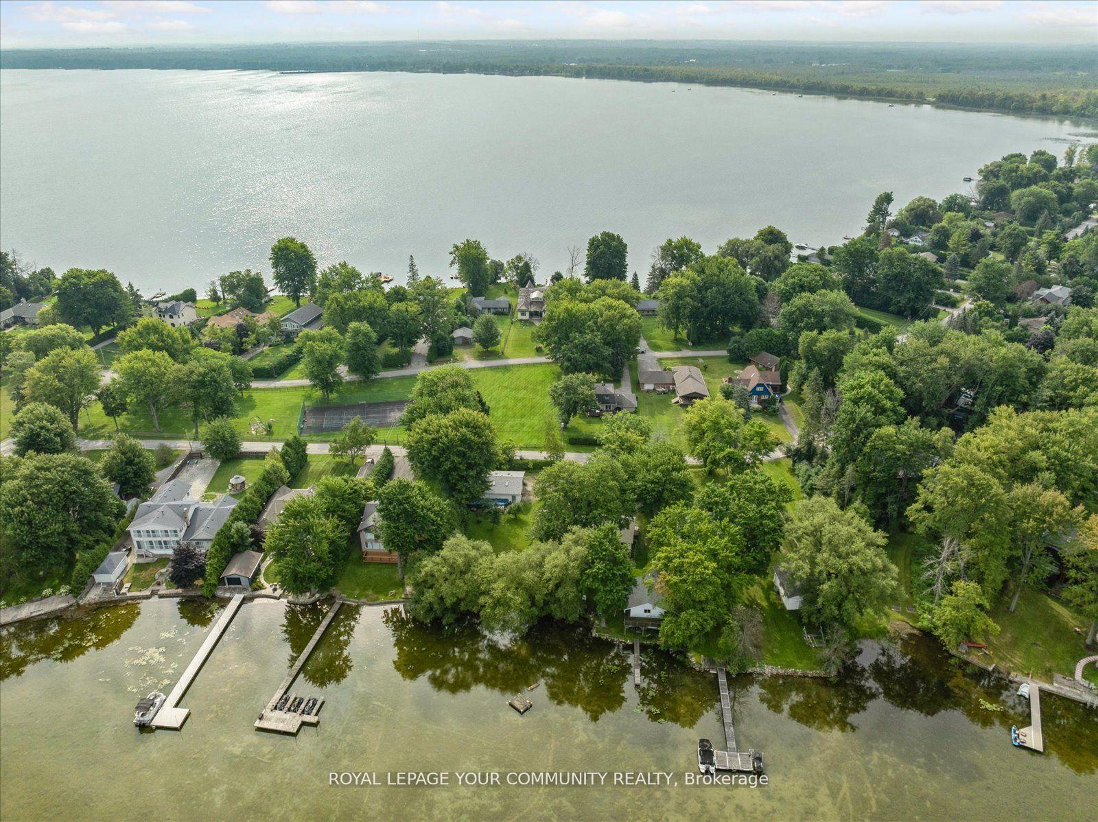 Photo 5 of 580 Duclos Point Road, Georgina, Pefferlaw — HOMEH