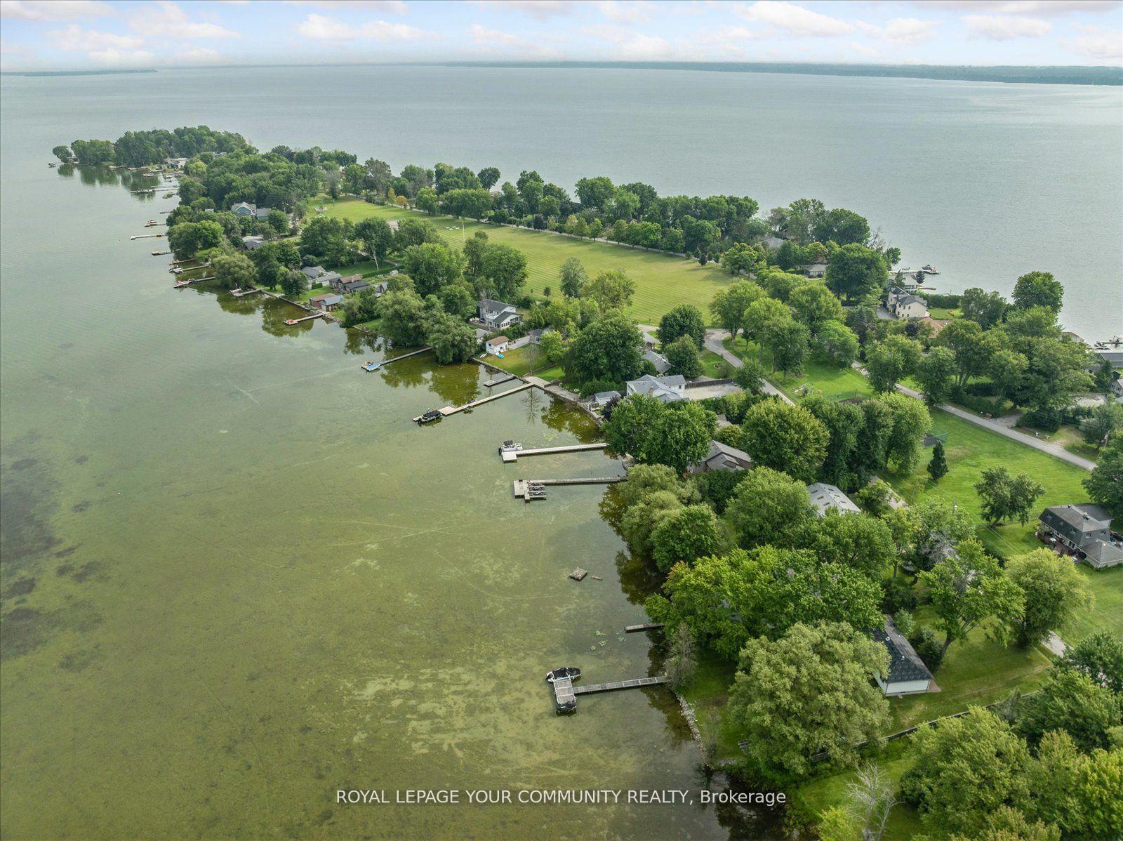 Photo 3 of 580 Duclos Point Road, Georgina, Pefferlaw — HOMEH