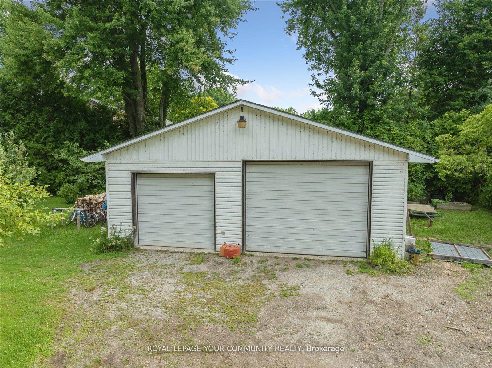 Photo 10 of 580 Duclos Point Road, Georgina, Pefferlaw — HOMEH