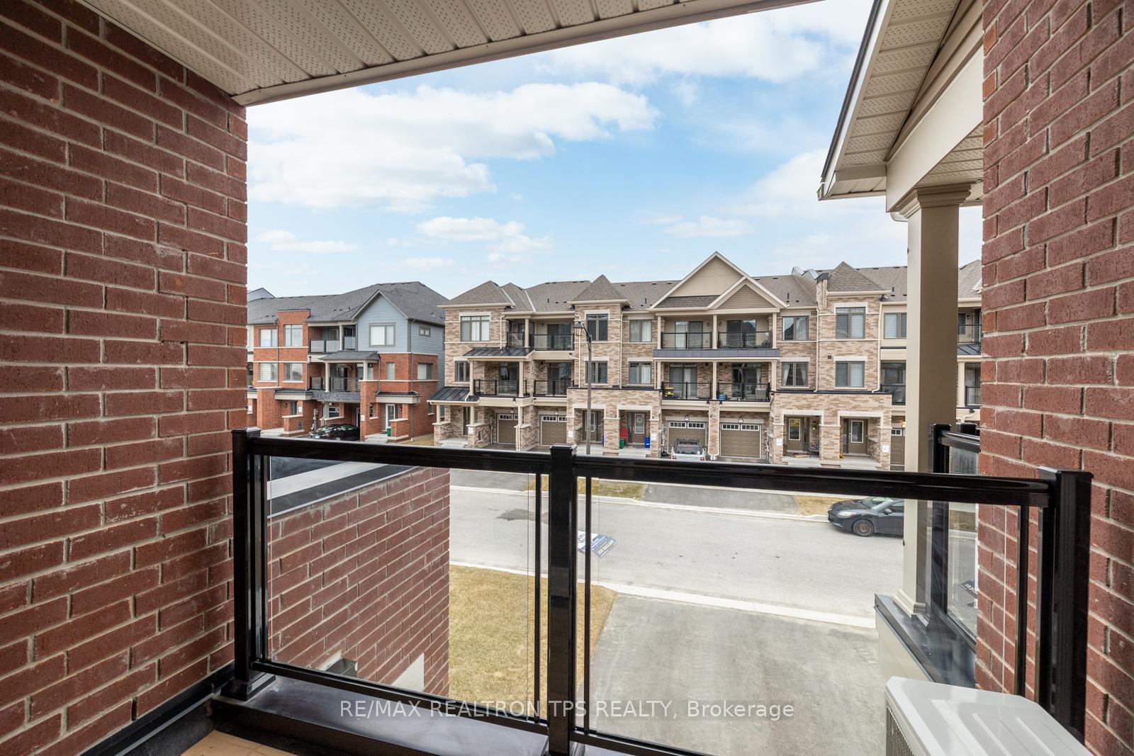Photo 18 of 1107 Lockie Drive, Oshawa, Kedron — HOMEH