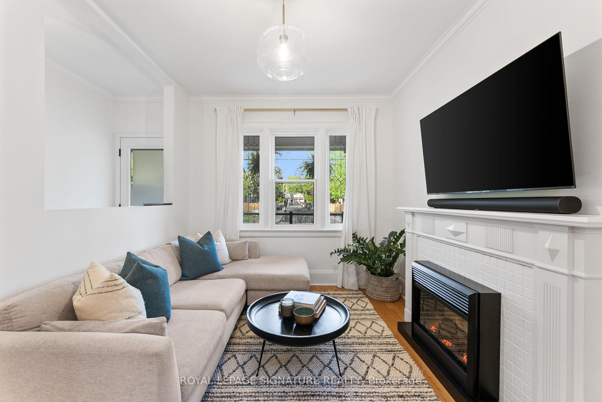 Photo 14 of 142 Dewhurst Boulevard, Toronto, Danforth Village-East York — HOMEH