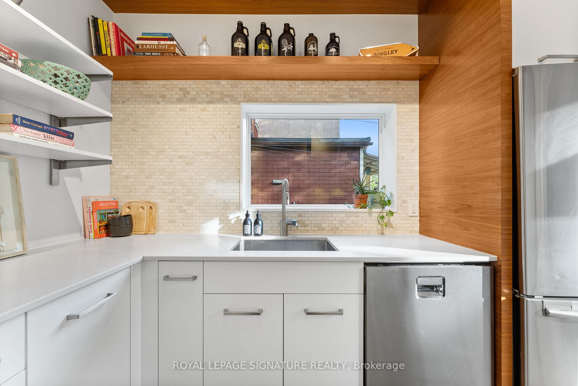 Photo 4 of 142 Dewhurst Boulevard, Toronto, Danforth Village-East York — HOMEH