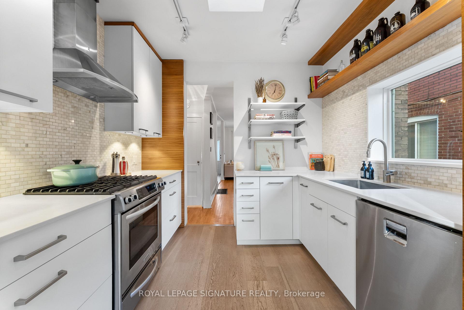 Photo 23 of 142 Dewhurst Boulevard, Toronto, Danforth Village-East York — HOMEH