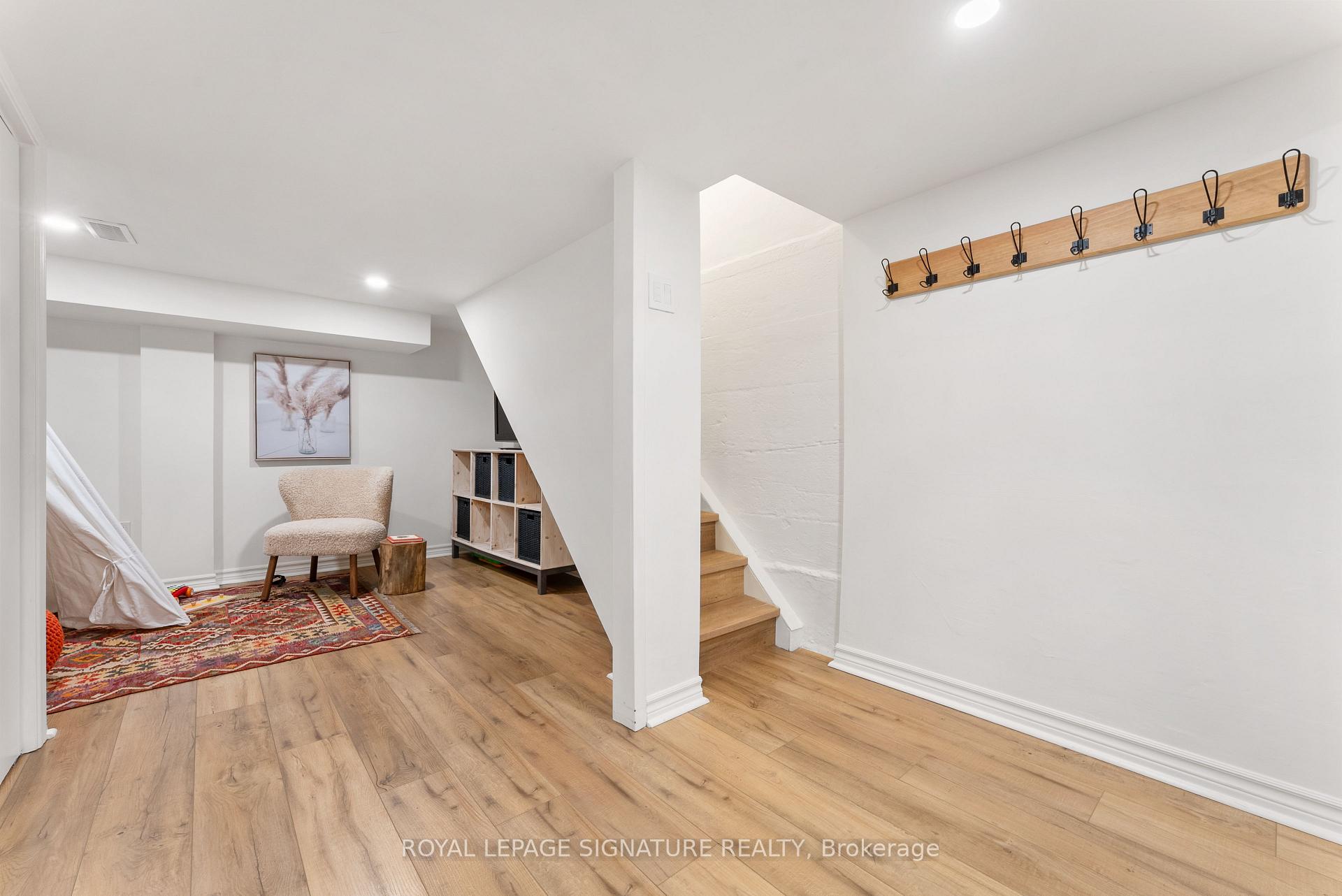 Photo 32 of 142 Dewhurst Boulevard, Toronto, Danforth Village-East York — HOMEH
