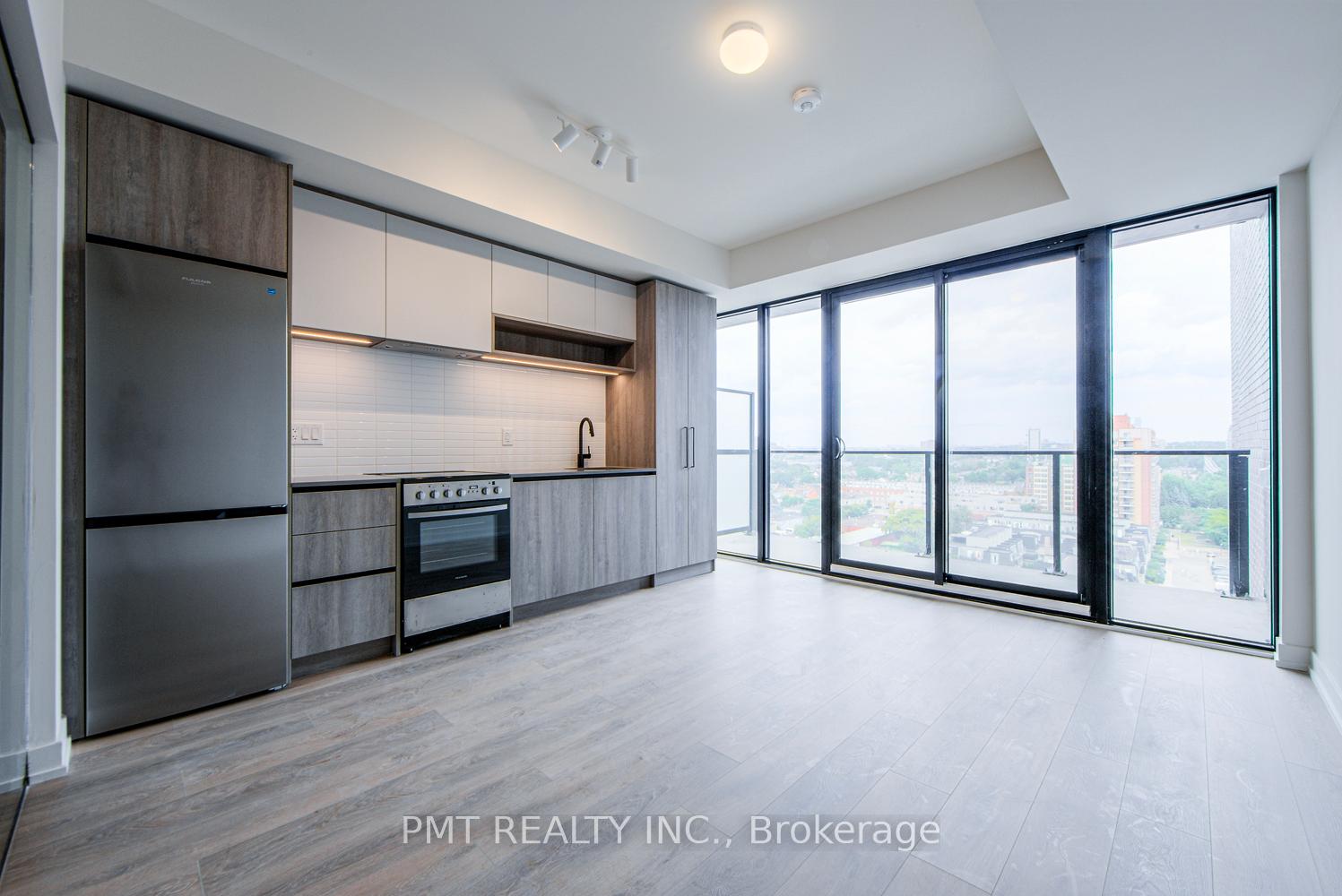 Photo 3 of Unit 1216, 181 Sterling Road, Toronto, Dufferin Grove — HOMEH