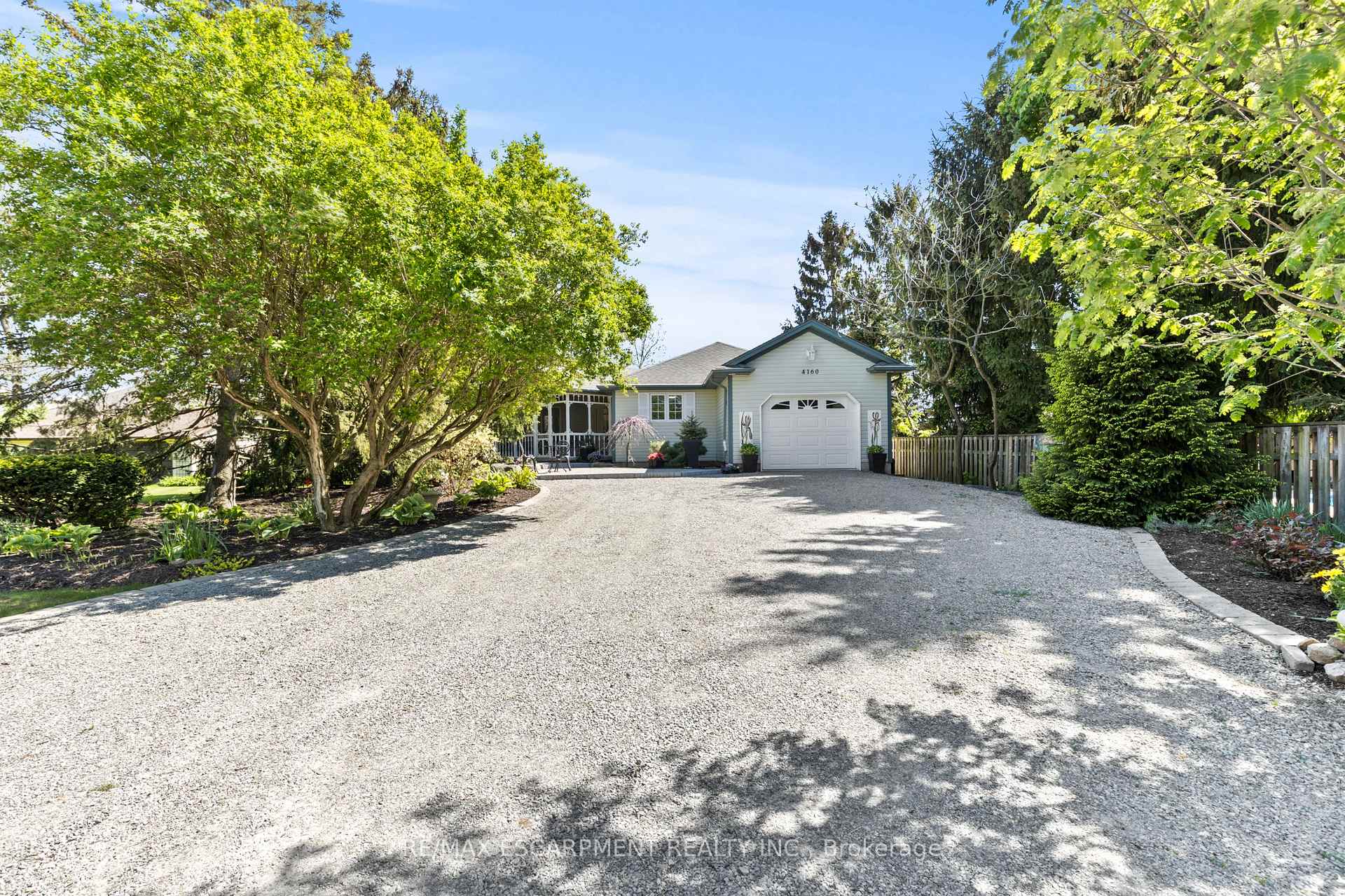 Photo 9 of 4160 Stanley Street, Lincoln, Lincoln-Jordan/Vineland — HOMEH
