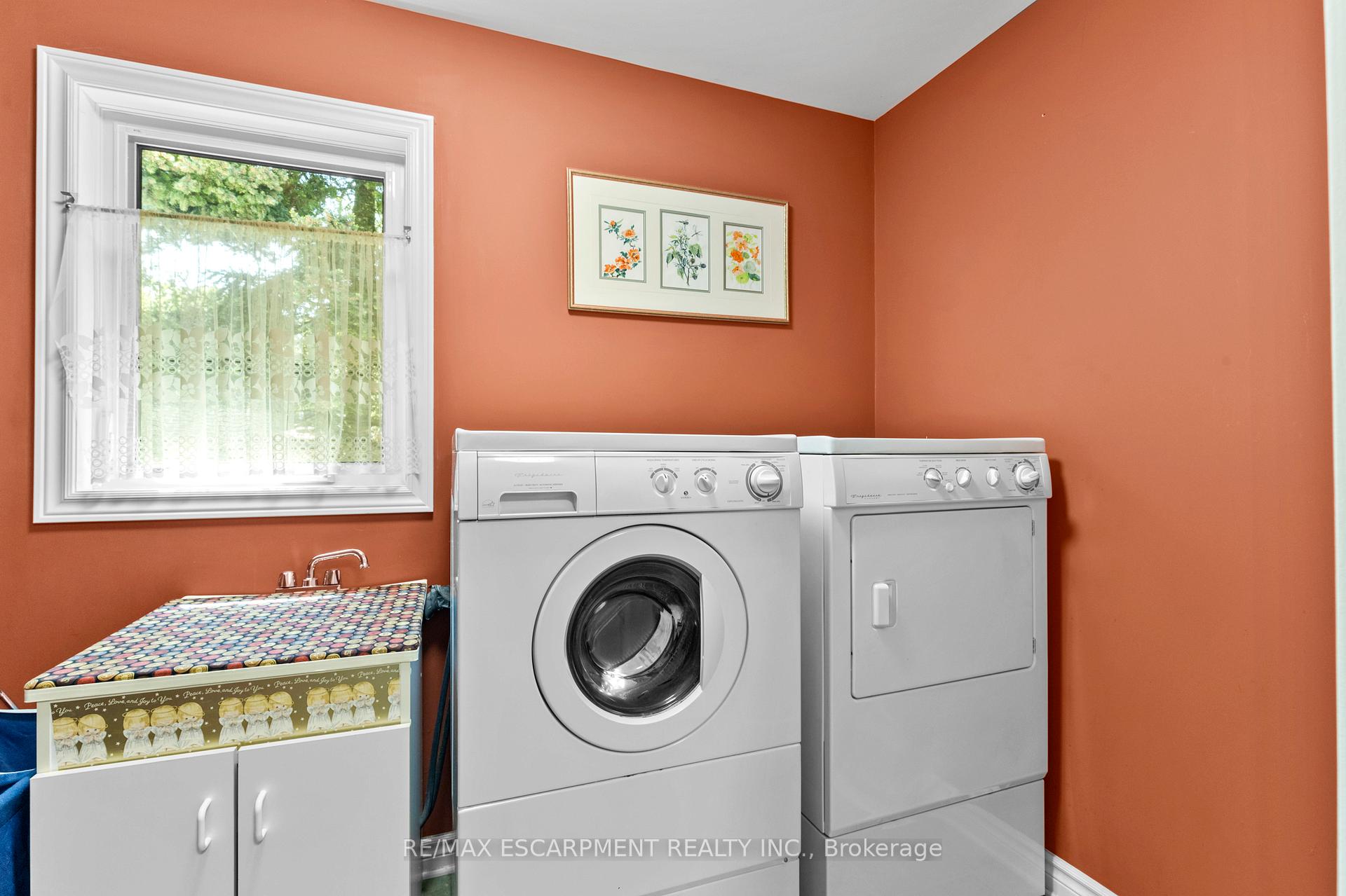 Photo 38 of 4160 Stanley Street, Lincoln, Lincoln-Jordan/Vineland — HOMEH