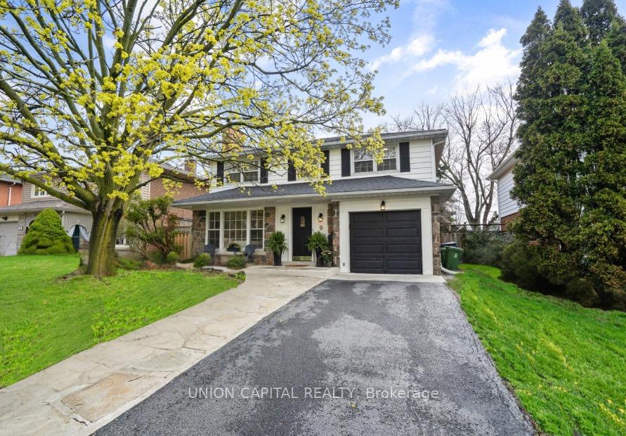 Photo 1 of 9 Cathedral Bluffs Drive, Scarborough, Cliffcrest — HOMEH