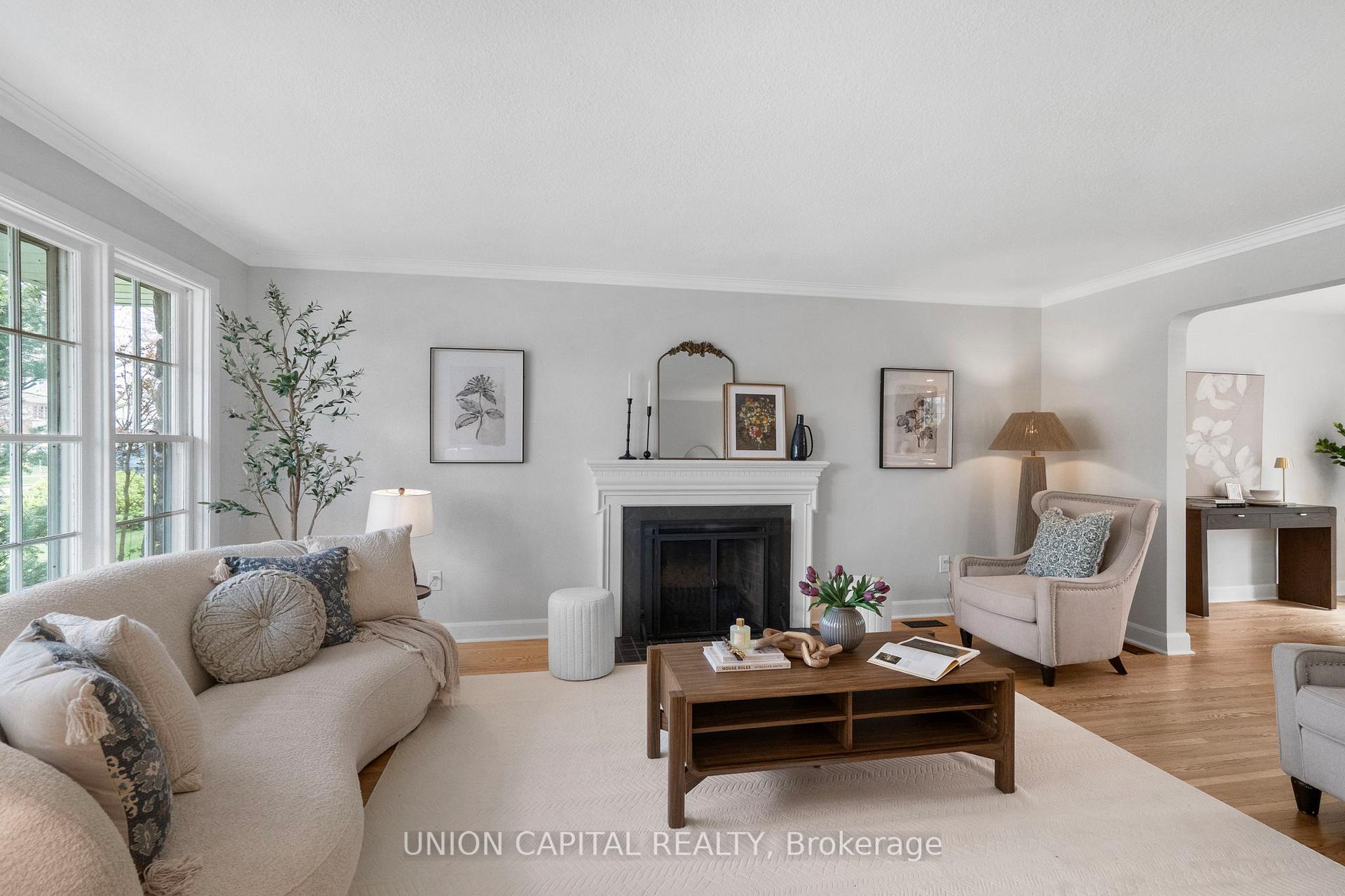 Photo 8 of 9 Cathedral Bluffs Drive, Scarborough, Cliffcrest — HOMEH