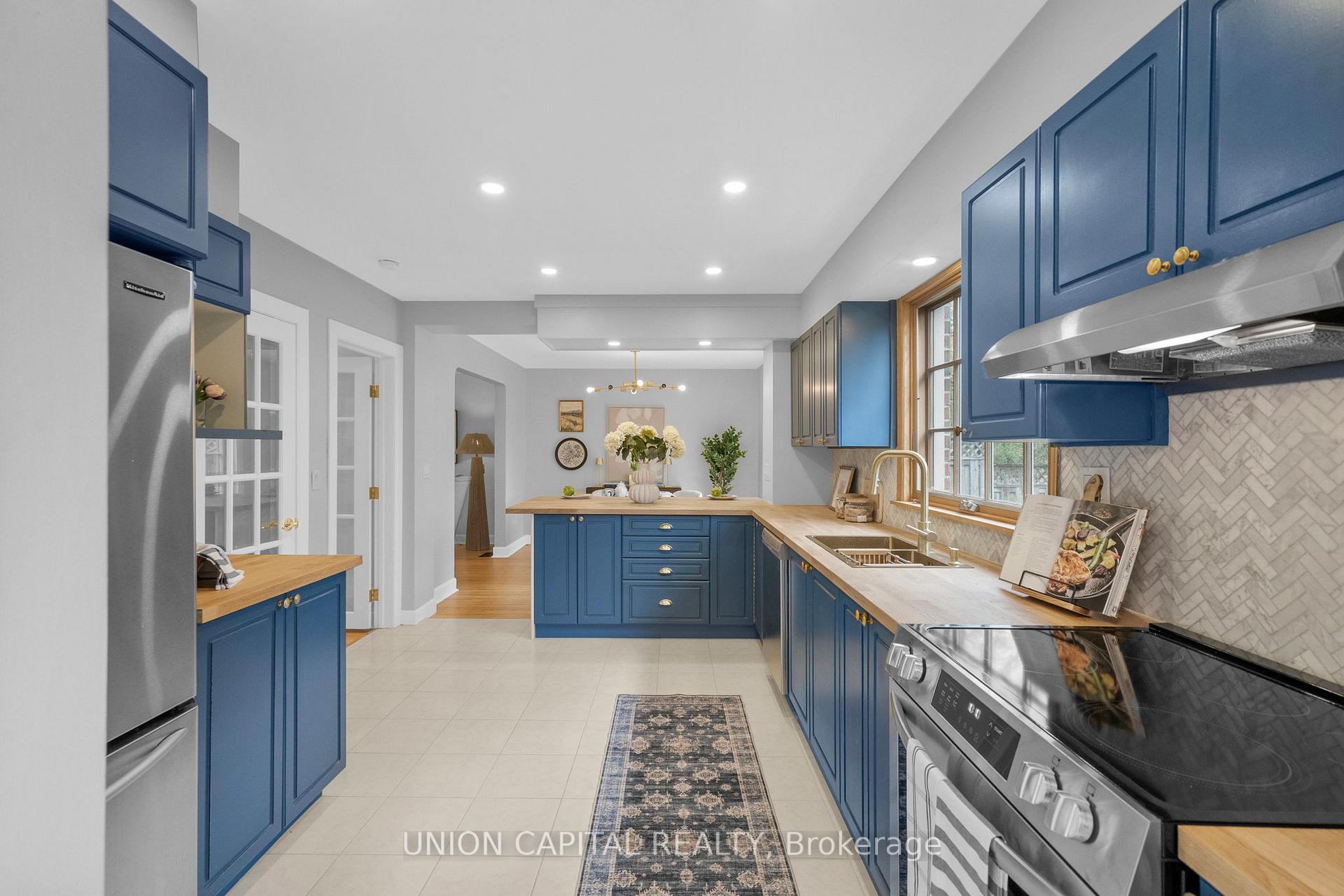 Photo 9 of 9 Cathedral Bluffs Drive, Scarborough, Cliffcrest — HOMEH
