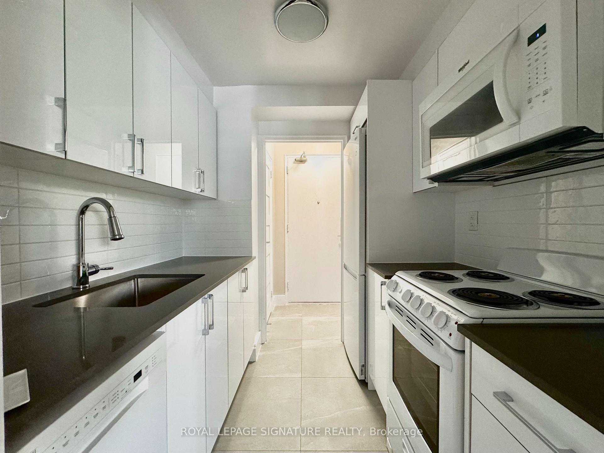 Photo 8 of Unit 403, 55 Isabella Street, Toronto, Church-Yonge Corridor — HOMEH