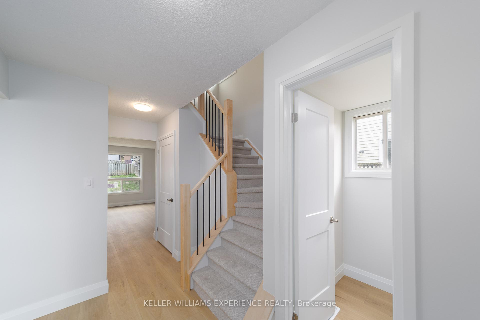 Photo 8 of 50 Patton Road, Barrie, Painswick North — HOMEH
