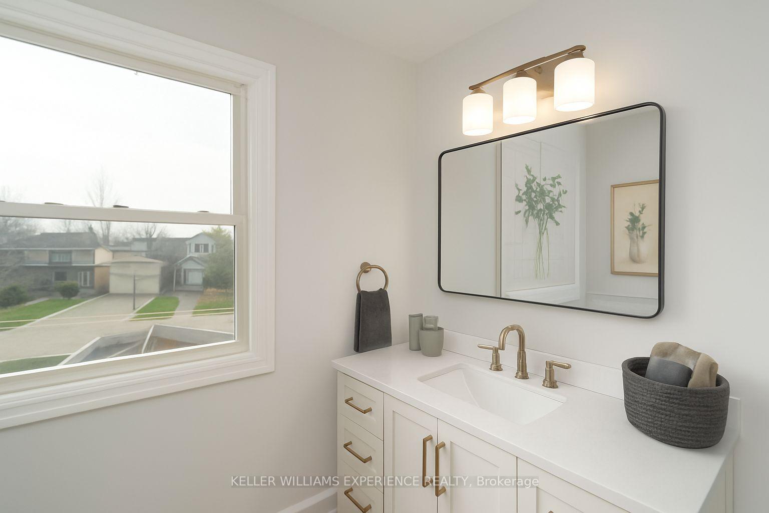 Photo 13 of 50 Patton Road, Barrie, Painswick North — HOMEH