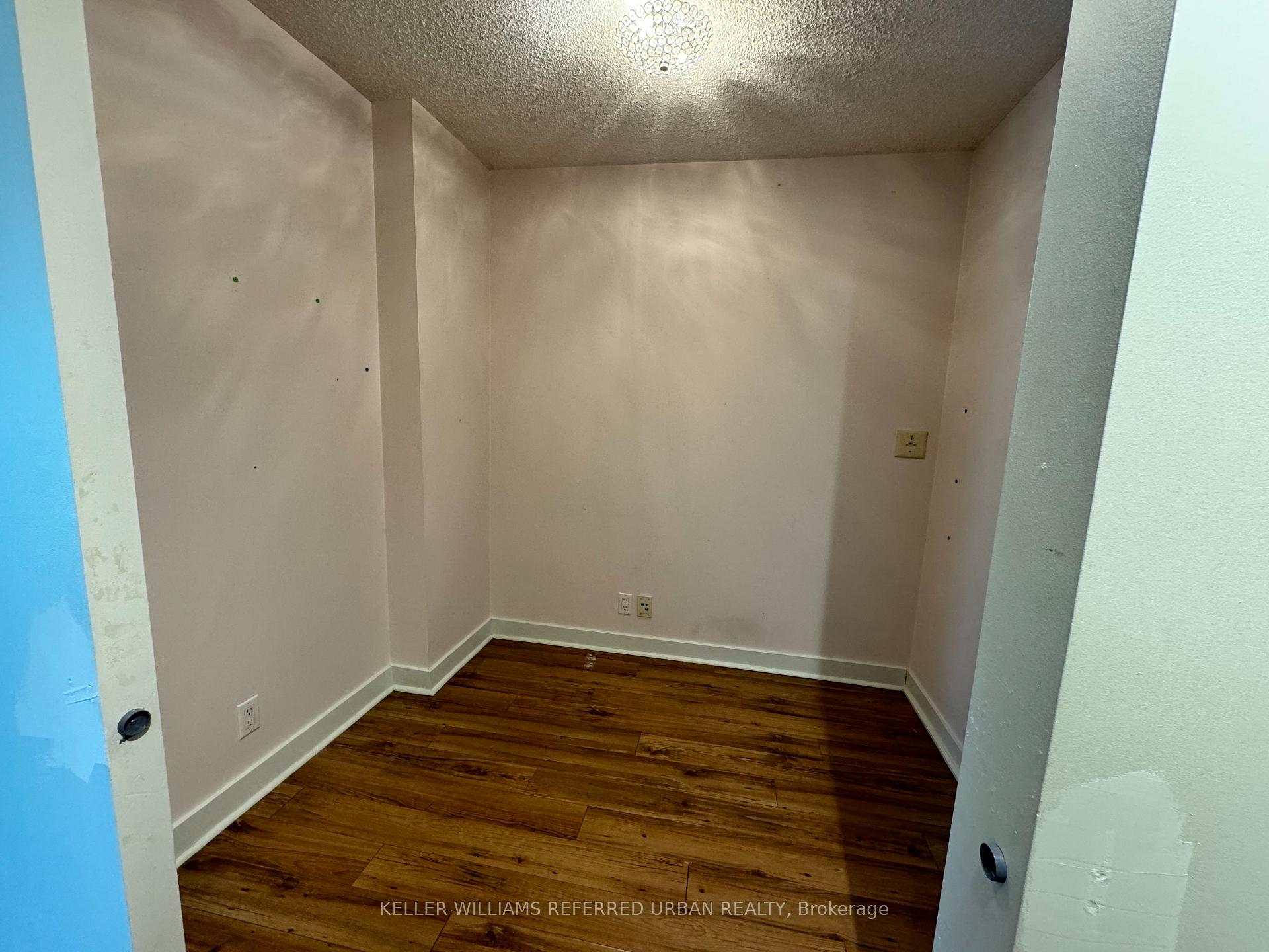 Photo 10 of Unit 2201, 381 Front Street, Toronto, Waterfront Communities — HOMEH