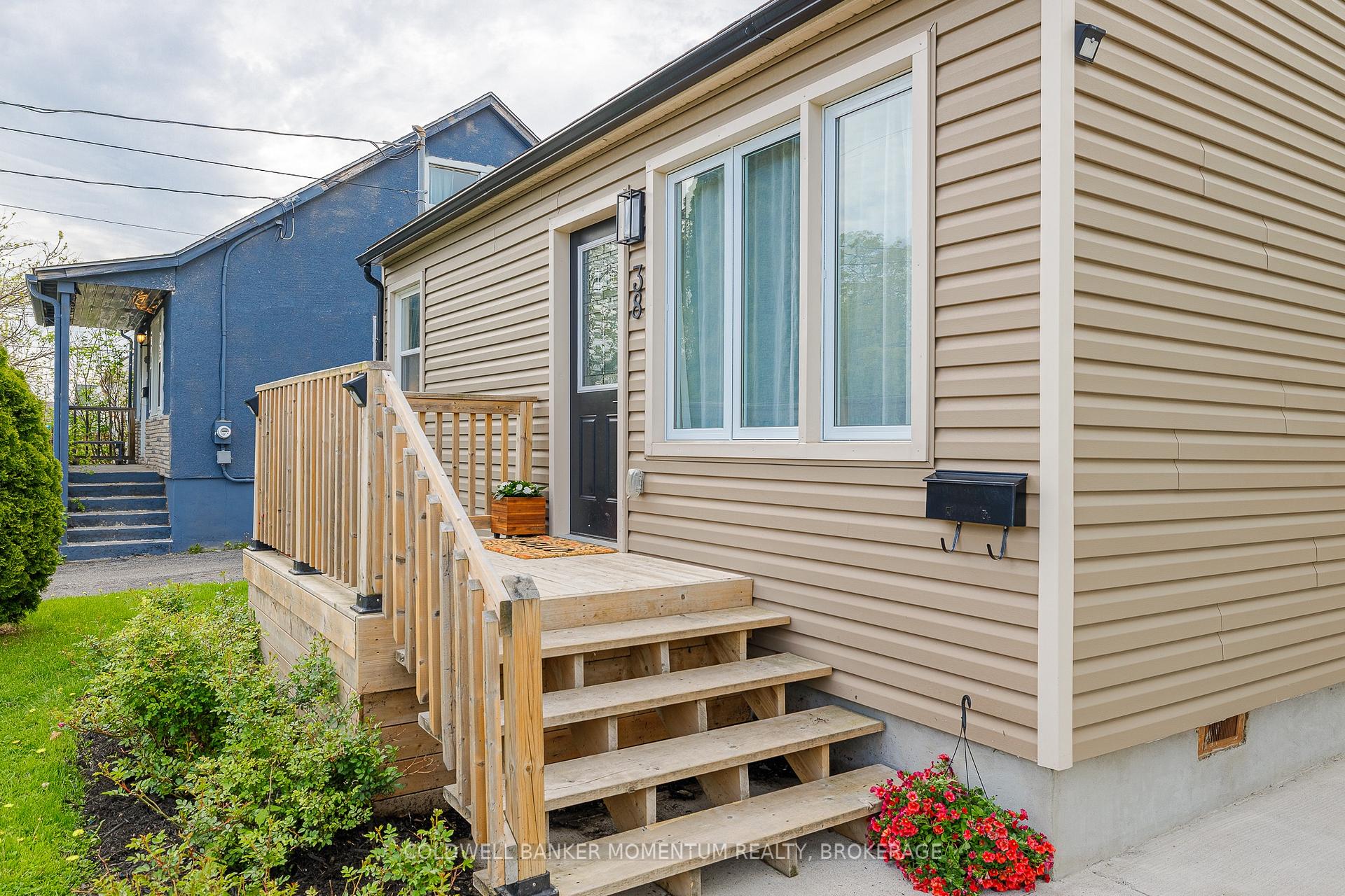 Photo 9 of 38 Bartlett Street, St. Catharines, Facer — HOMEH