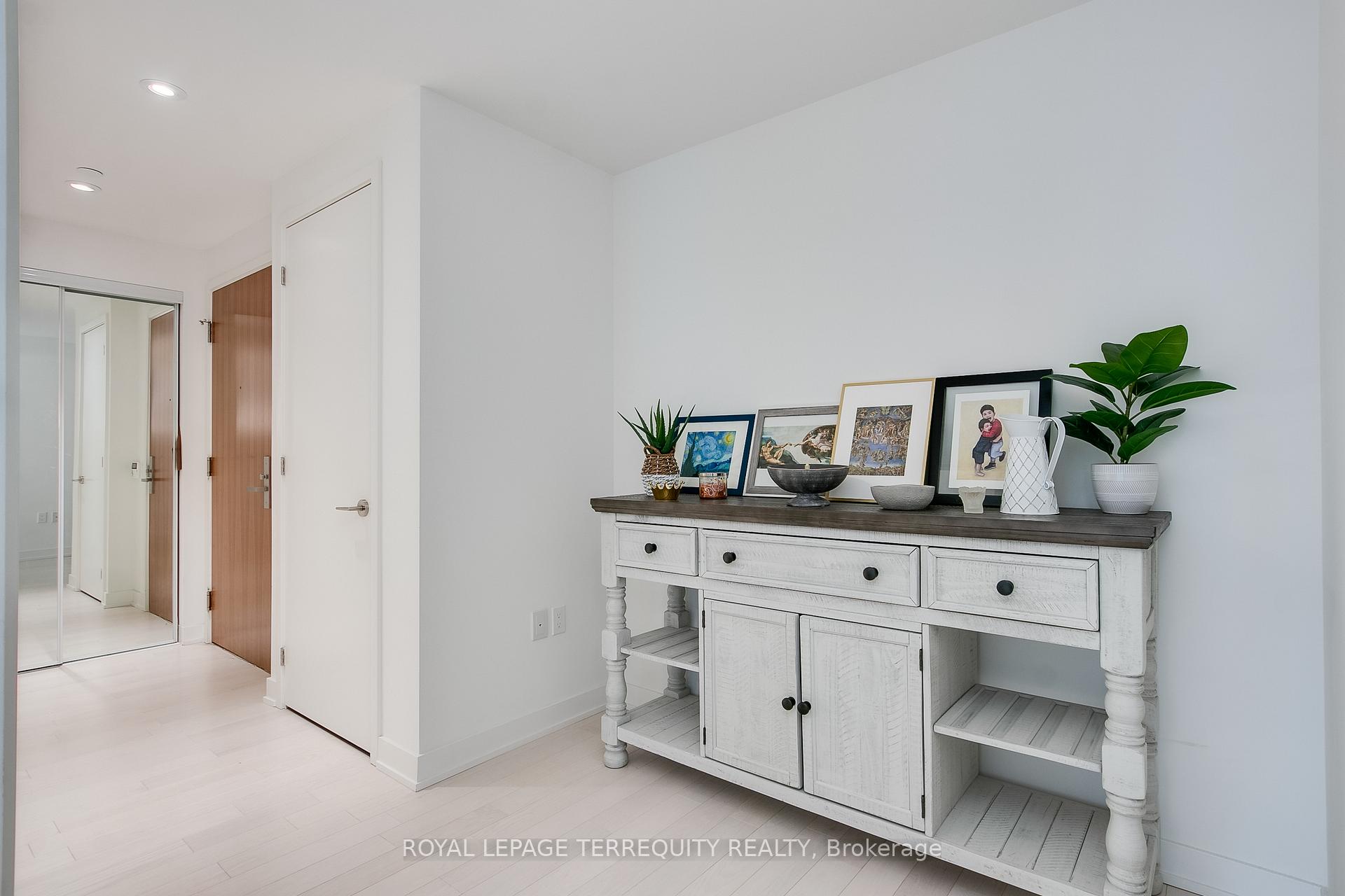 Photo 6 of Unit 2107, 15 Queens Quay, Toronto, Waterfront Communities — HOMEH
