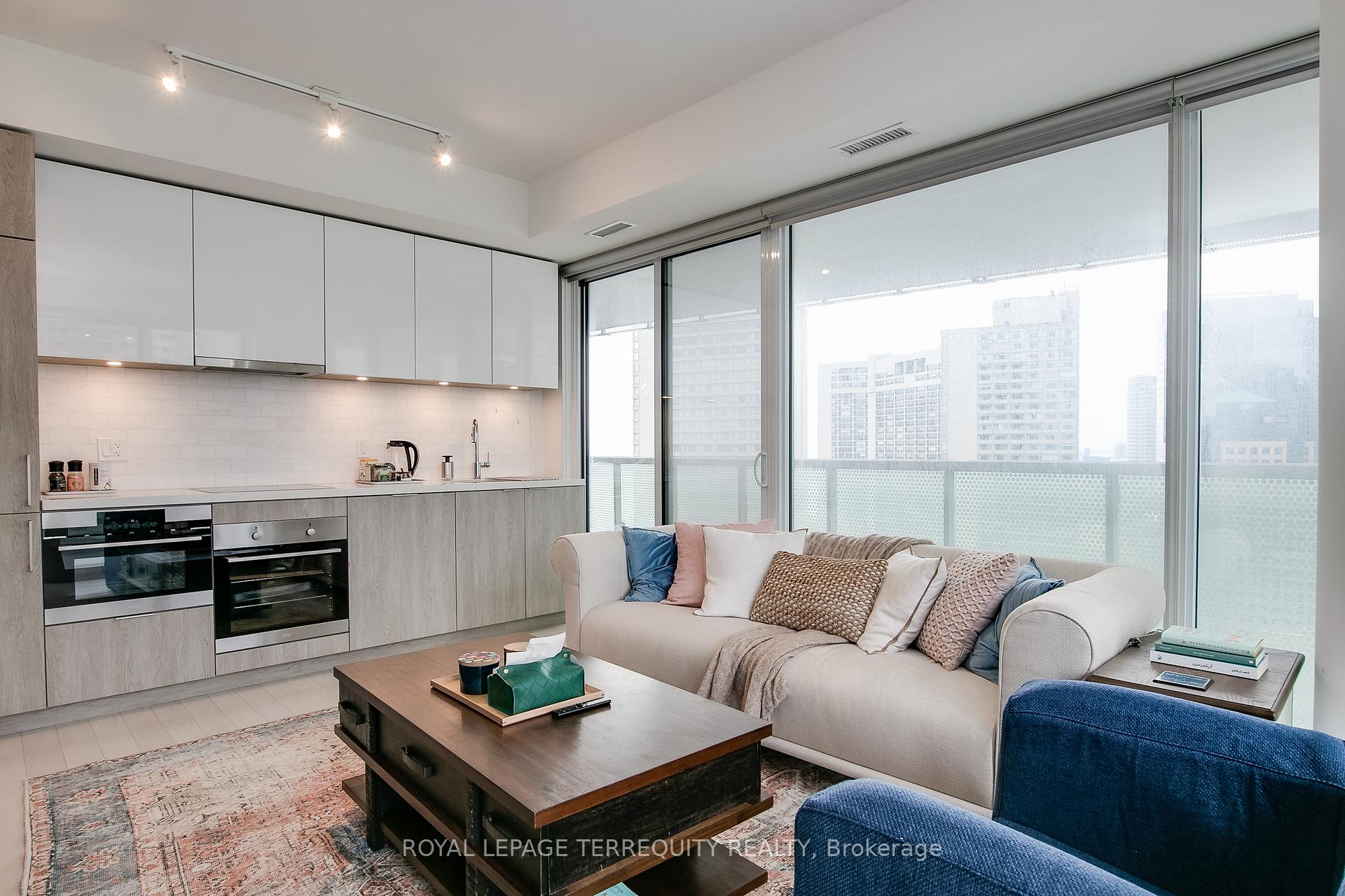 Photo 34 of Unit 2107, 15 Queens Quay, Toronto, Waterfront Communities — HOMEH