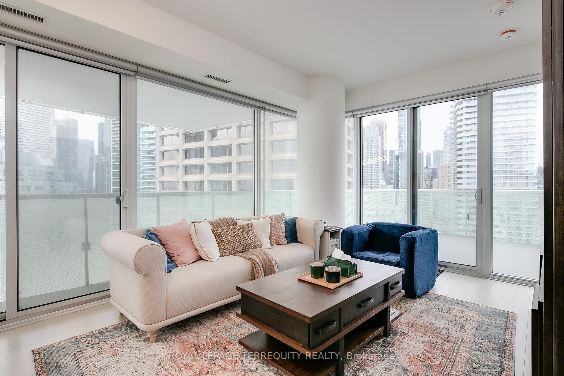 Photo 12 of Unit 2107, 15 Queens Quay, Toronto, Waterfront Communities — HOMEH
