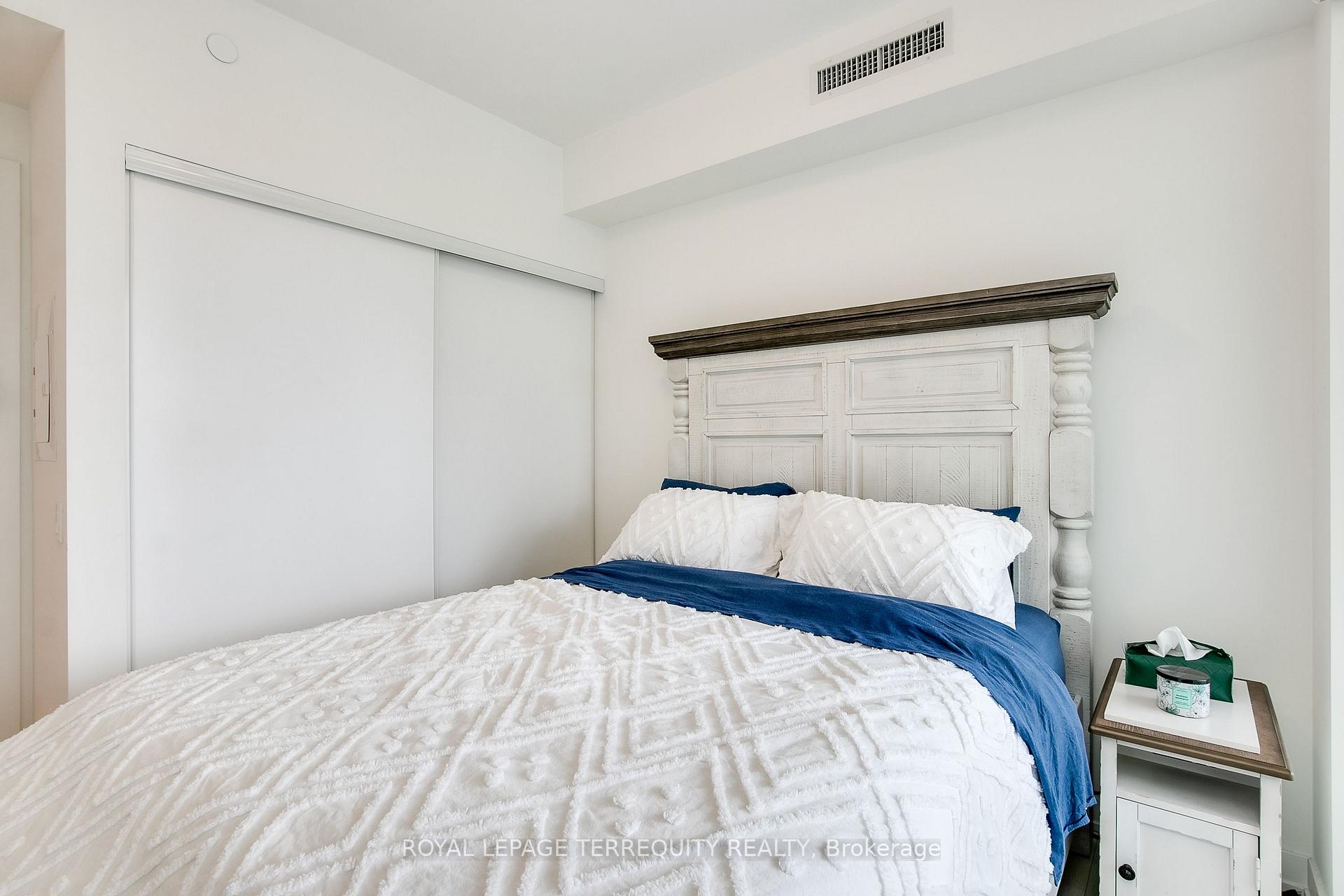 Photo 14 of Unit 2107, 15 Queens Quay, Toronto, Waterfront Communities — HOMEH