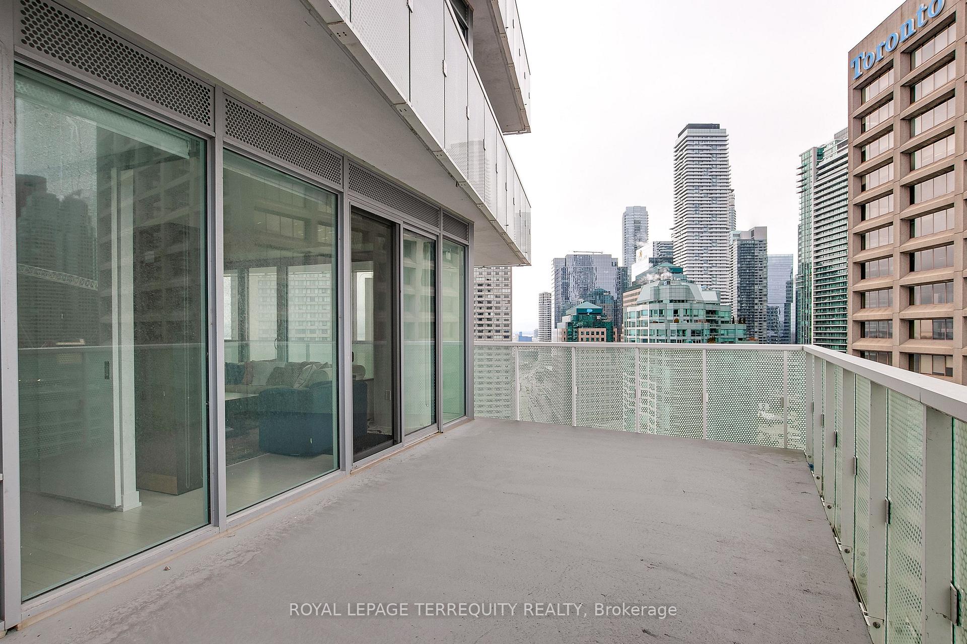 Photo 30 of Unit 2107, 15 Queens Quay, Toronto, Waterfront Communities — HOMEH
