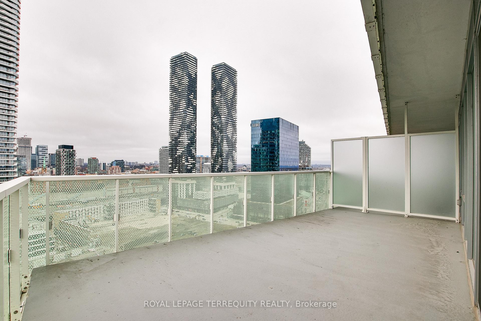 Photo 13 of Unit 2107, 15 Queens Quay, Toronto, Waterfront Communities — HOMEH