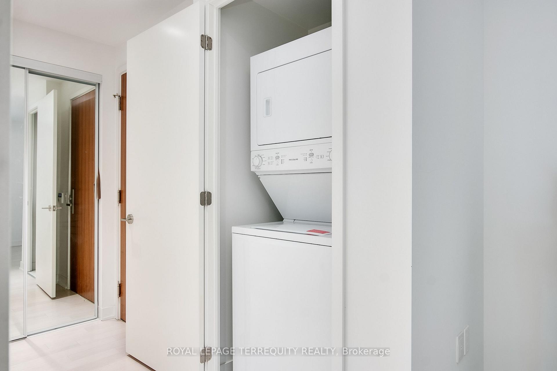 Photo 26 of Unit 2107, 15 Queens Quay, Toronto, Waterfront Communities — HOMEH