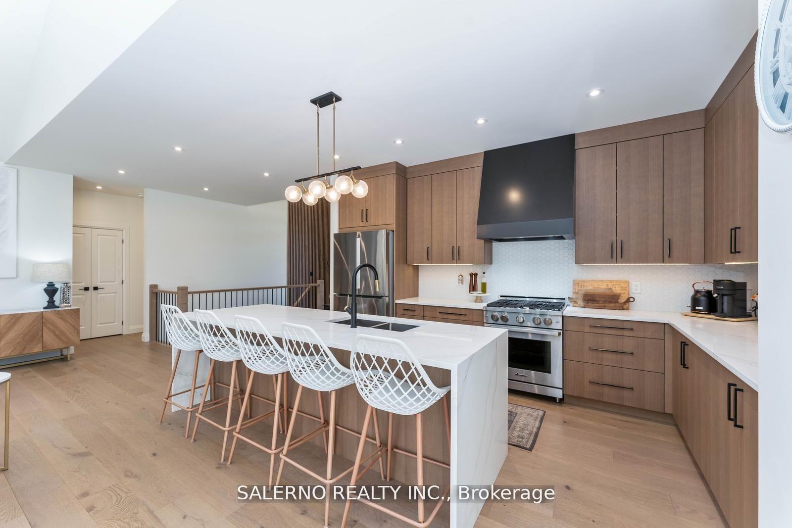 Photo 9 of 10 Jean Miller Court, Springwater, Midhurst — HOMEH