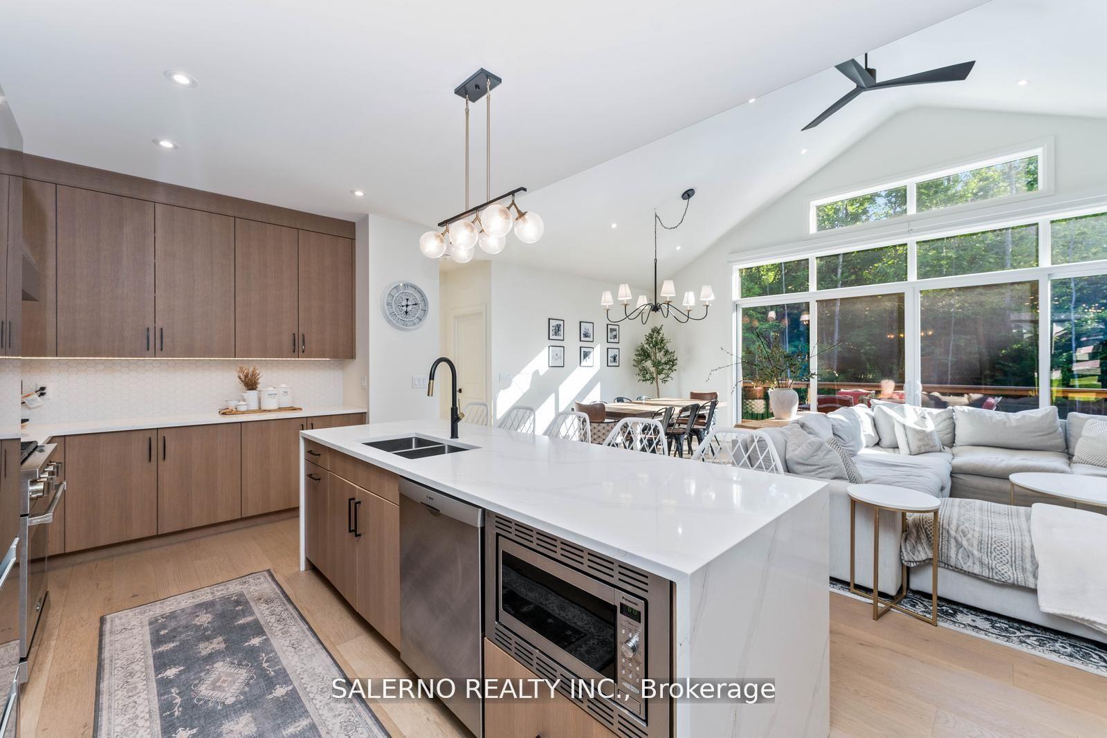 Photo 29 of 10 Jean Miller Court, Springwater, Midhurst — HOMEH