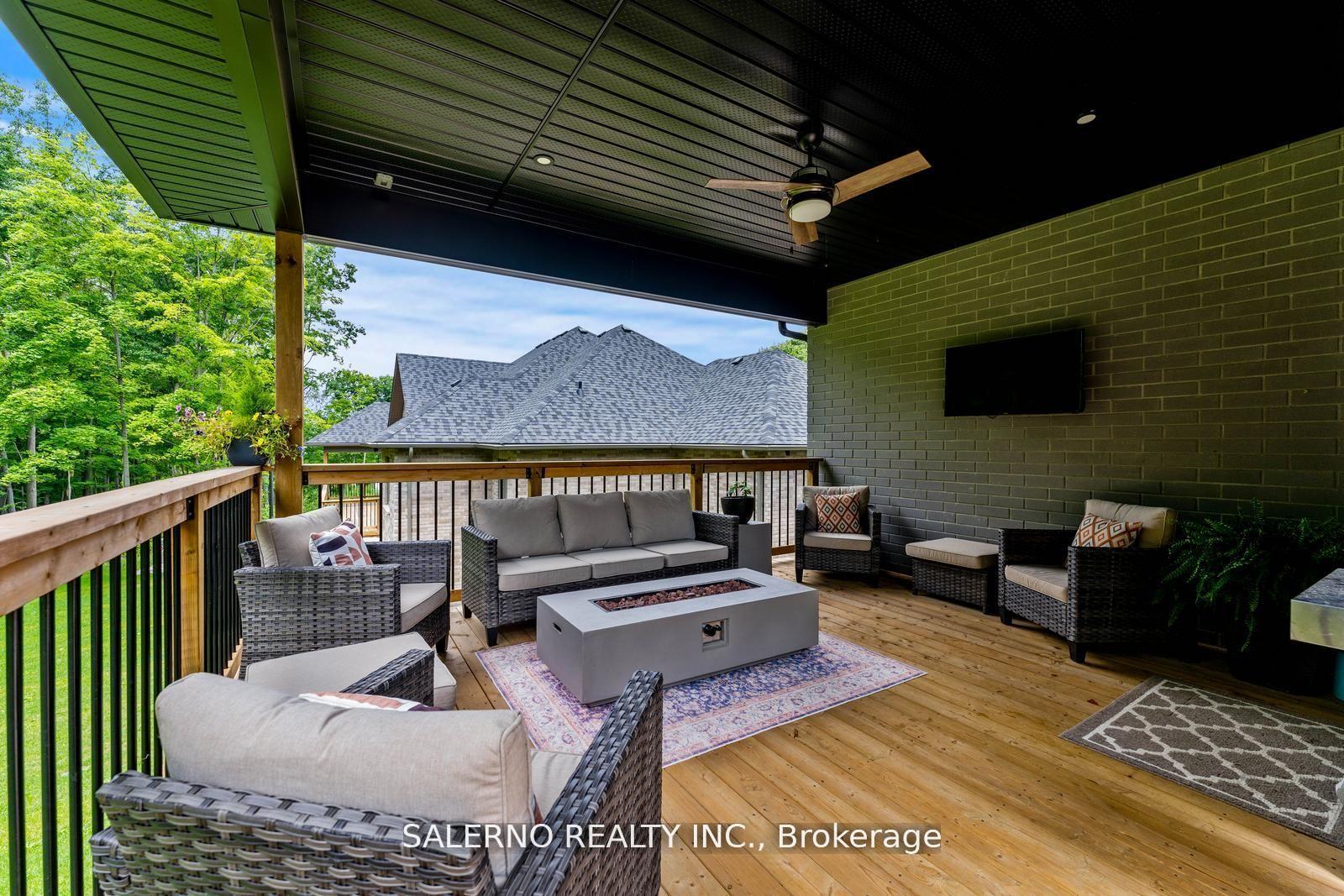Photo 12 of 10 Jean Miller Court, Springwater, Midhurst — HOMEH