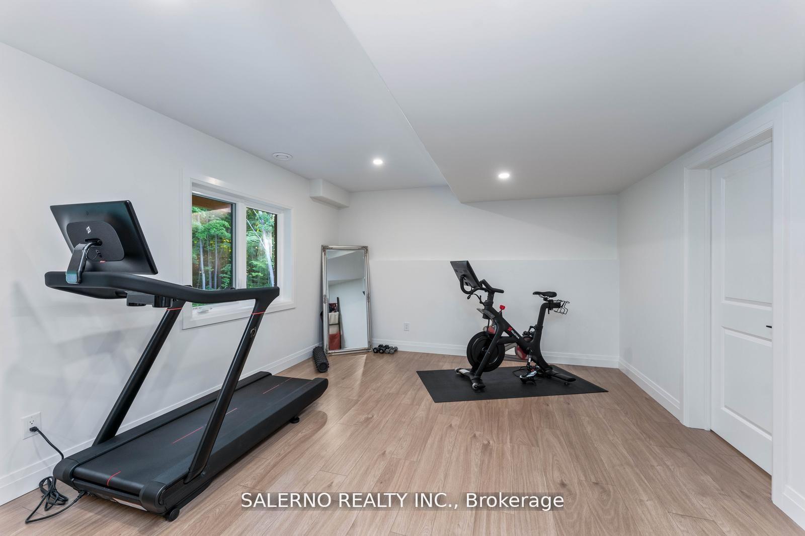Photo 24 of 10 Jean Miller Court, Springwater, Midhurst — HOMEH