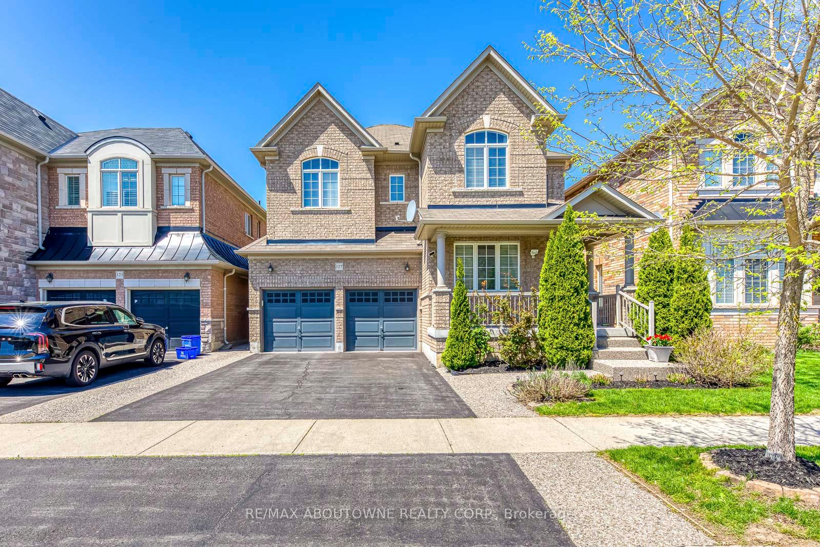 Photo 1 of 127 Mcknight Avenue, Hamilton, Waterdown — HOMEH