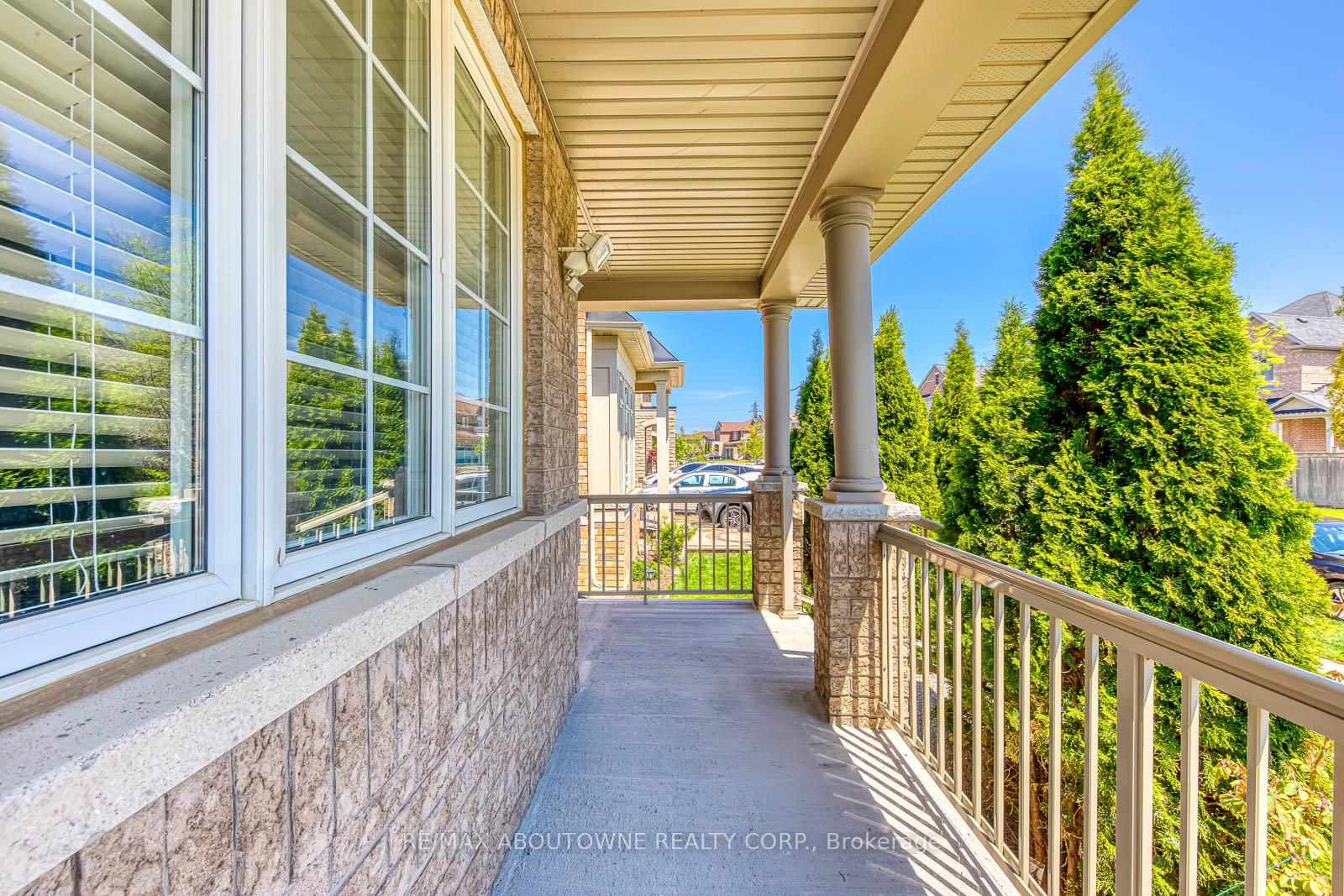 Photo 24 of 127 Mcknight Avenue, Hamilton, Waterdown — HOMEH
