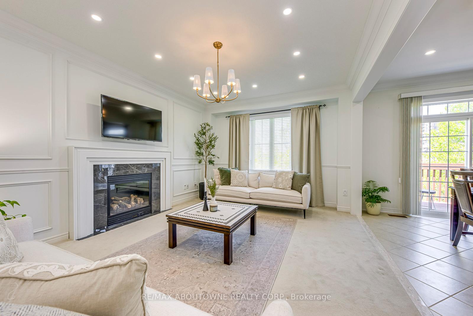 Photo 7 of 127 Mcknight Avenue, Hamilton, Waterdown — HOMEH