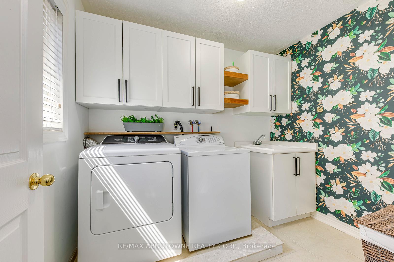 Photo 47 of 127 Mcknight Avenue, Hamilton, Waterdown — HOMEH