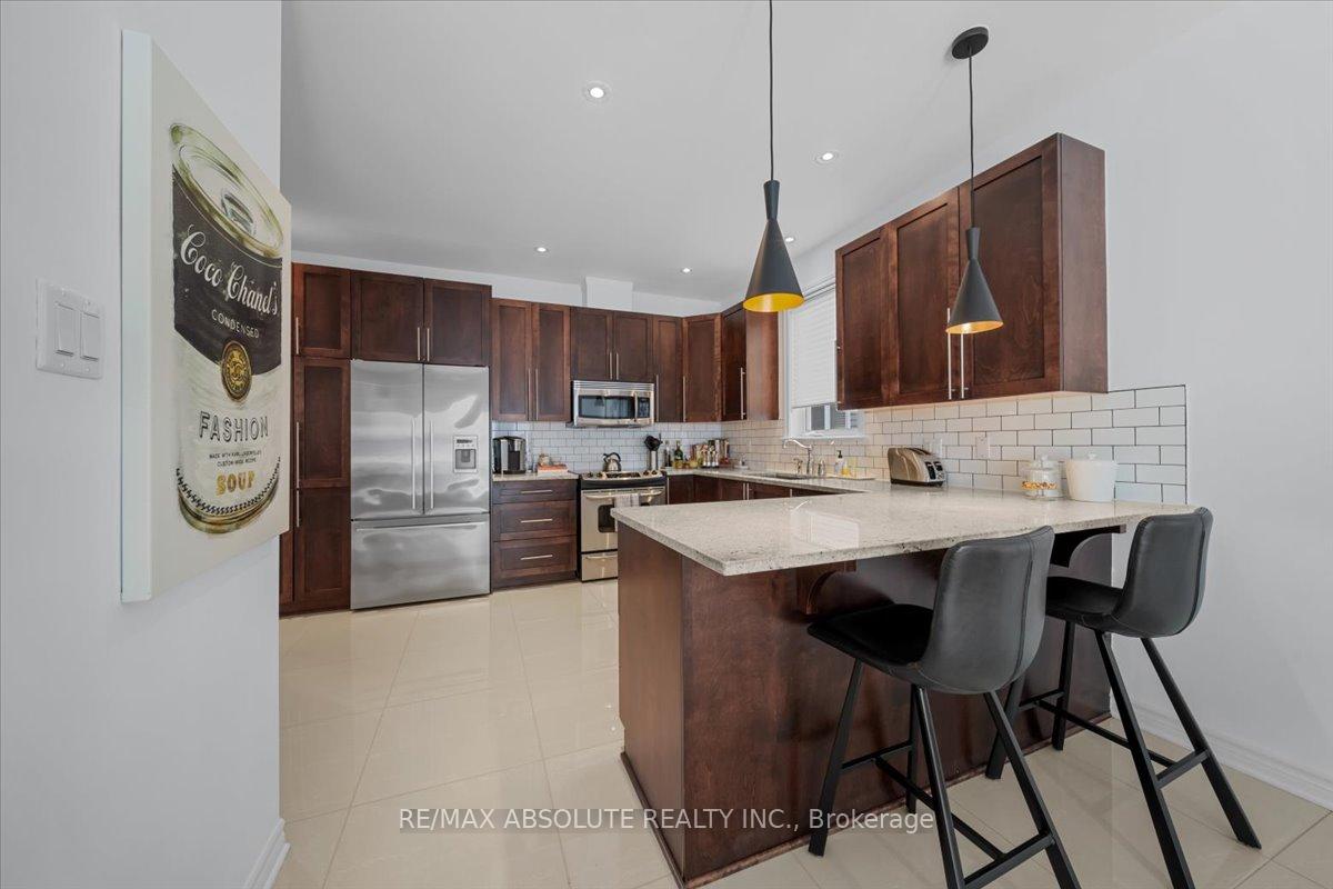 Photo 5 of 113 Bandelier Way, Ottawa, Stittsville (North) — HOMEH