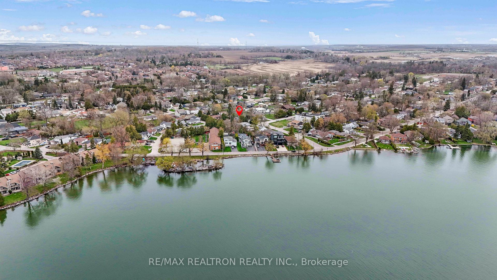 Photo 9 of 272 Crestwood Drive, Georgina, Keswick North — HOMEH