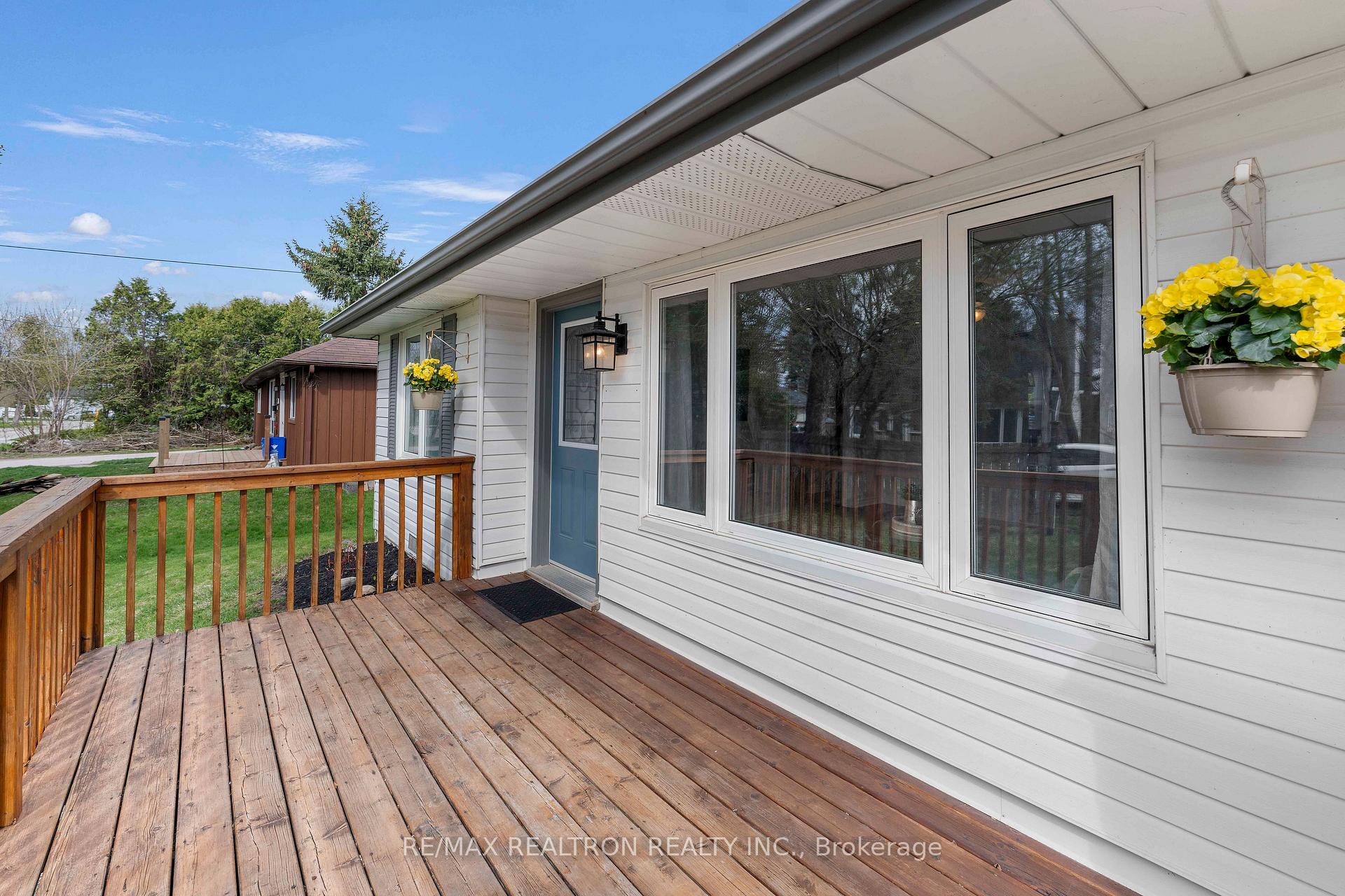 Photo 6 of 272 Crestwood Drive, Georgina, Keswick North — HOMEH