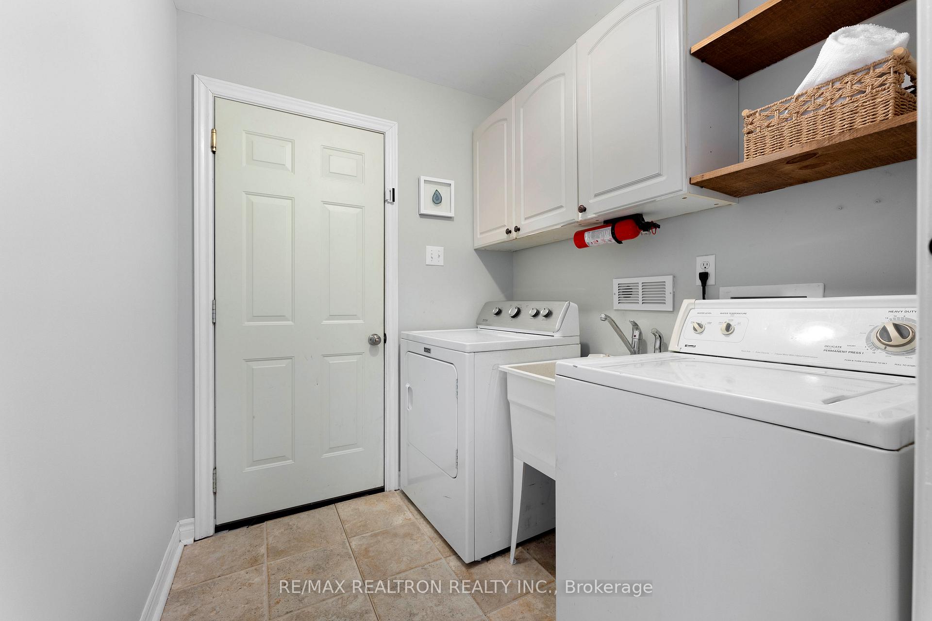 Photo 39 of 272 Crestwood Drive, Georgina, Keswick North — HOMEH
