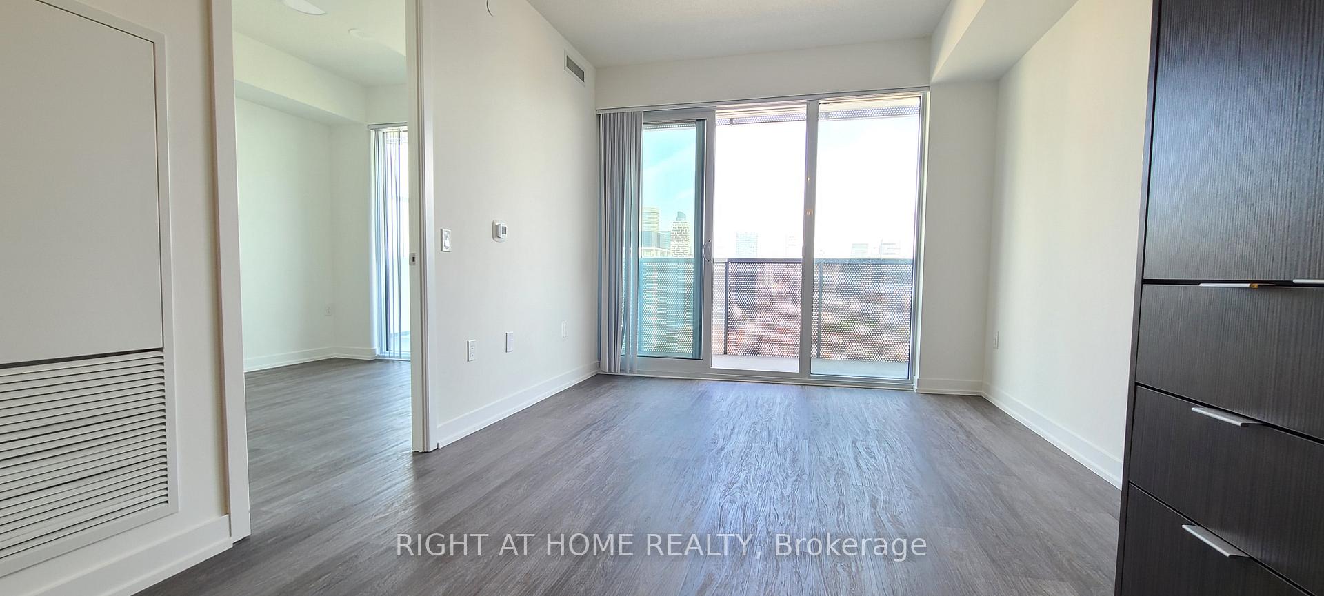 Photo 15 of Unit 2903, 55 Cooper Street, Toronto, Waterfront Communities — HOMEH