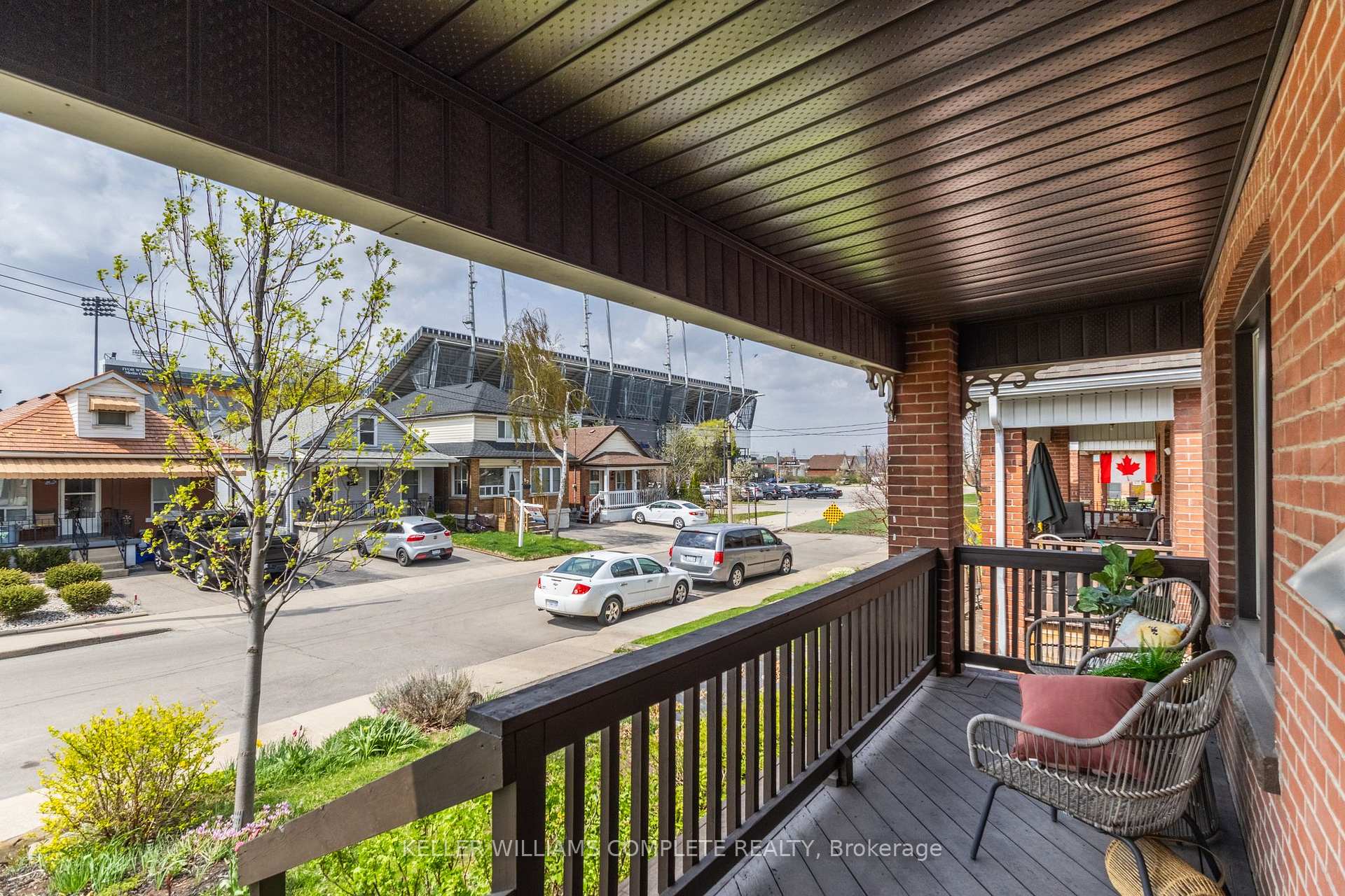 Photo 5 of 54 Connaught Avenue N, Hamilton, Stripley — HOMEH
