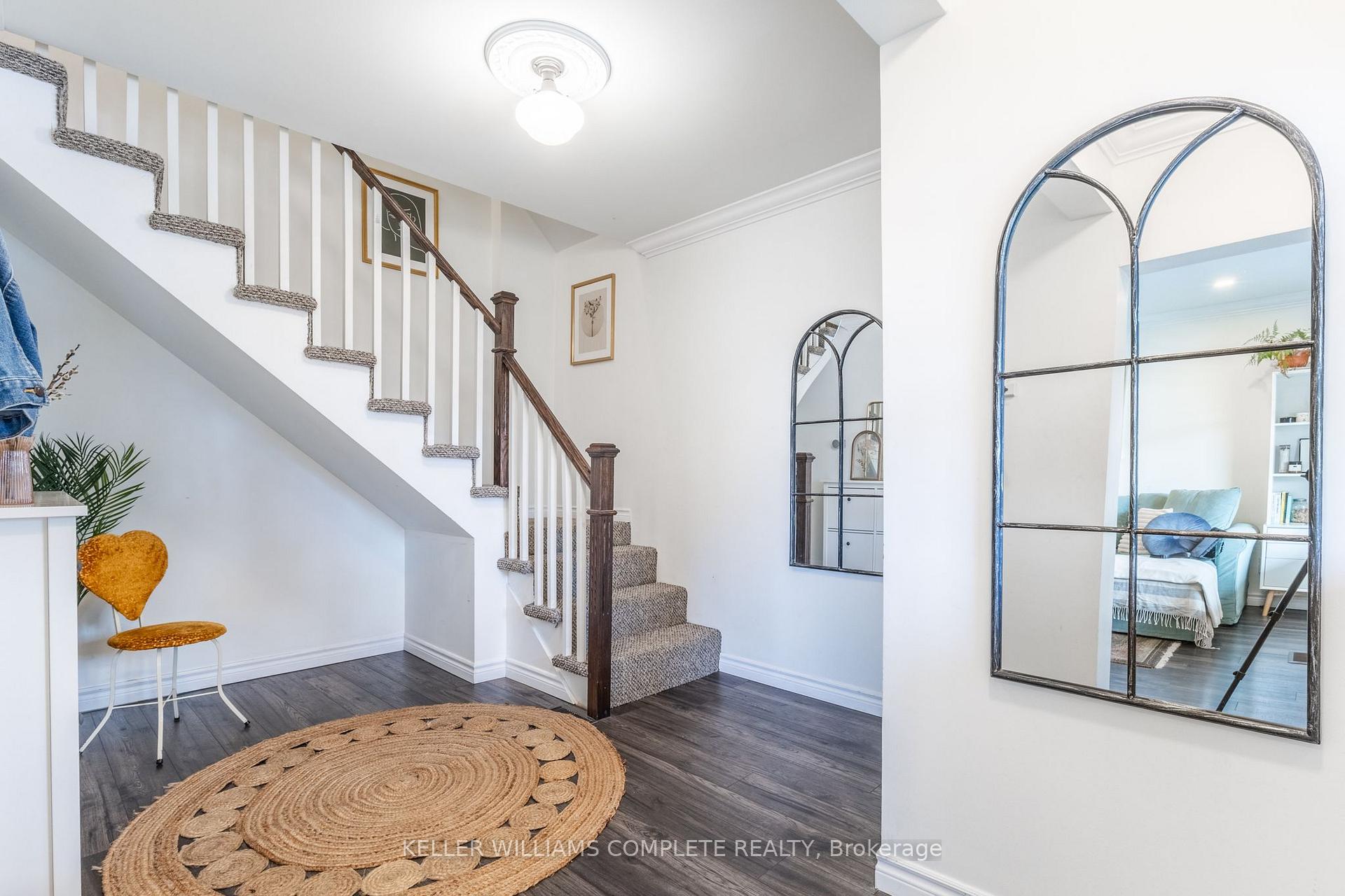Photo 3 of 54 Connaught Avenue N, Hamilton, Stripley — HOMEH