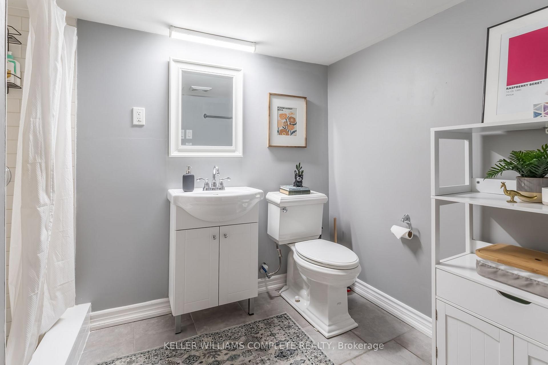 Photo 25 of 54 Connaught Avenue N, Hamilton, Stripley — HOMEH