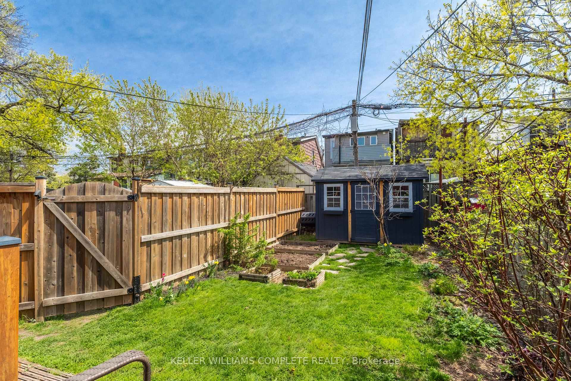 Photo 29 of 54 Connaught Avenue N, Hamilton, Stripley — HOMEH