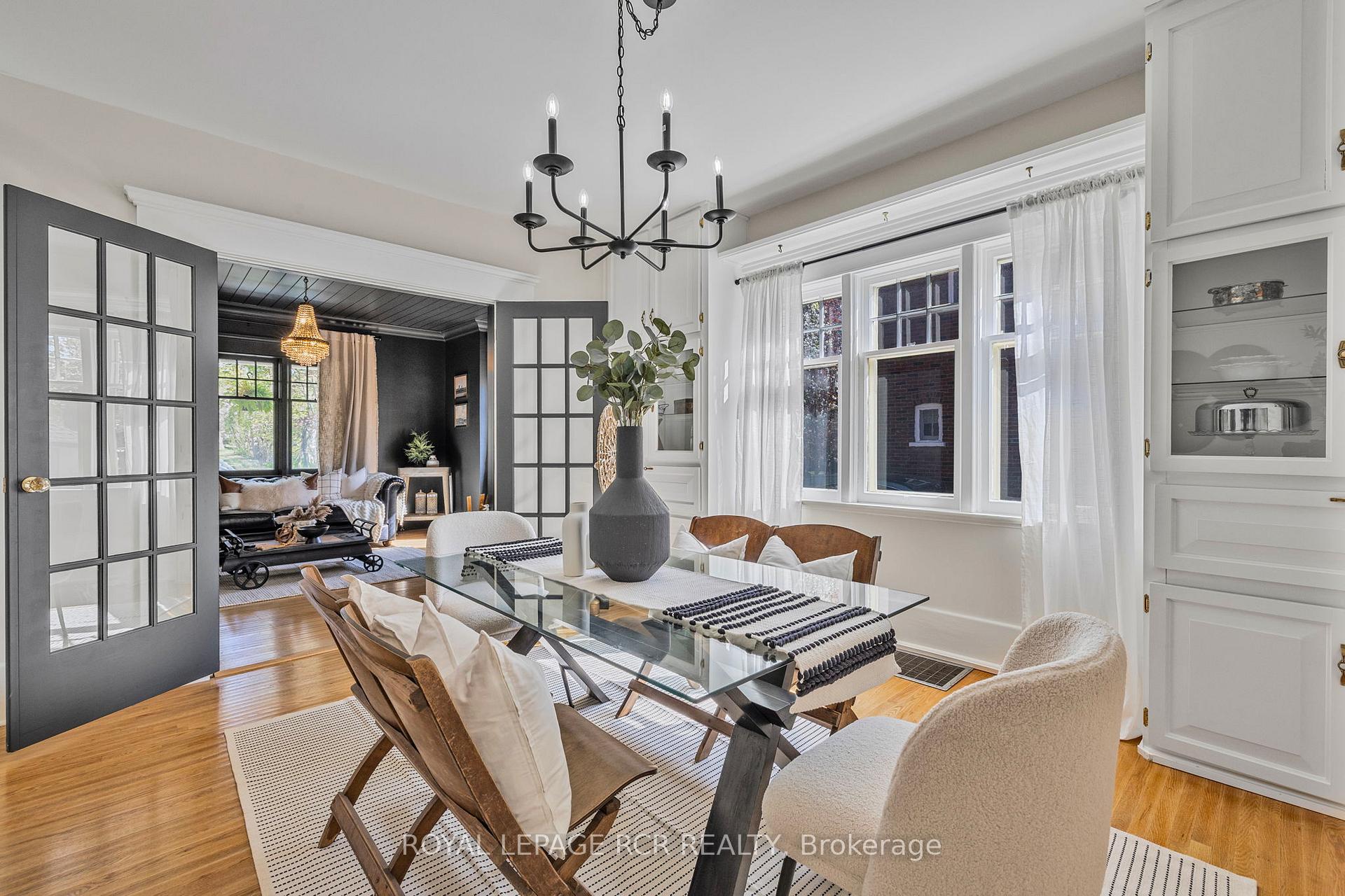 Photo 3 of 63 Concession Street W, Clarington, Bowmanville — HOMEH
