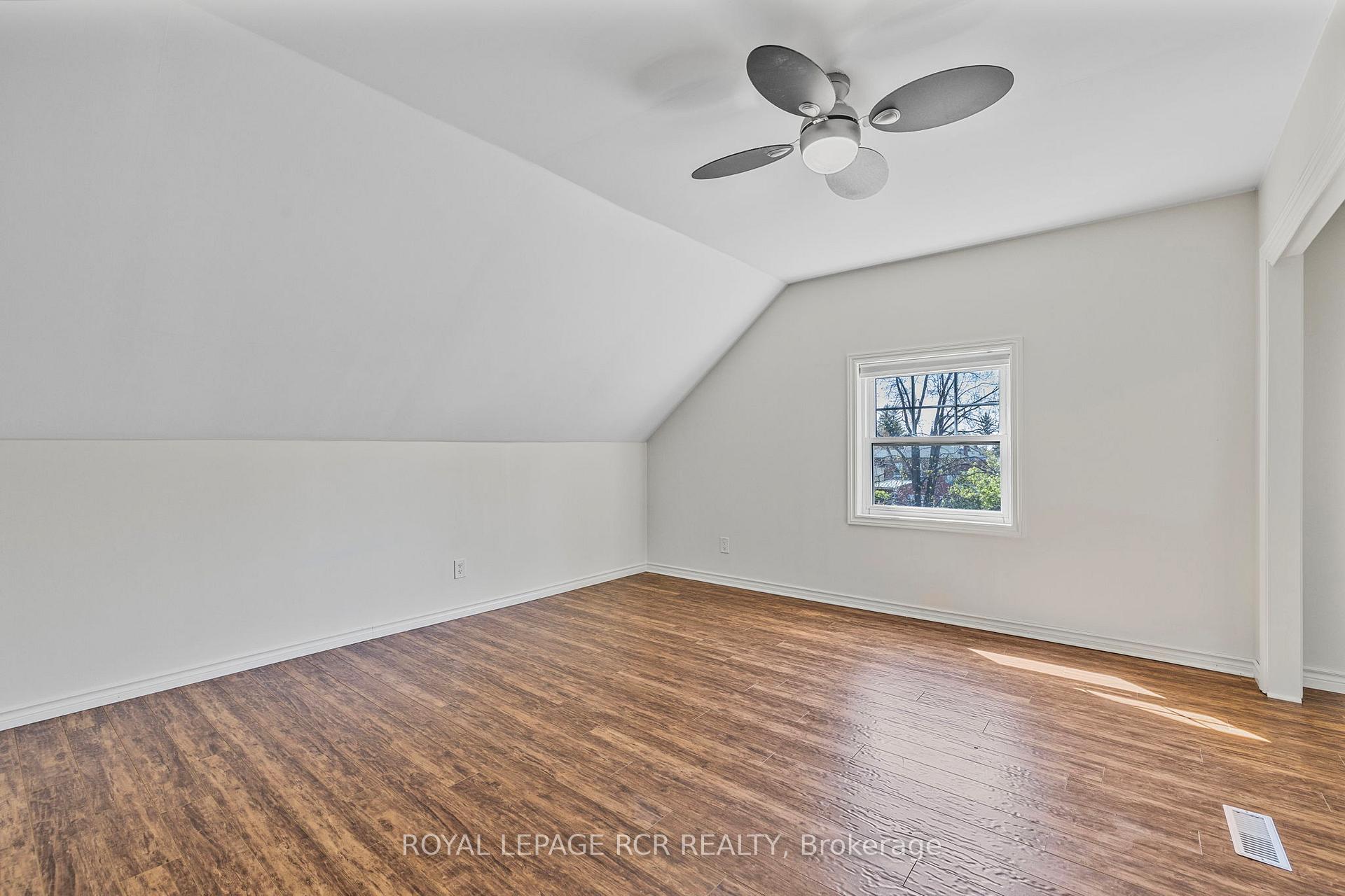 Photo 32 of 63 Concession Street W, Clarington, Bowmanville — HOMEH