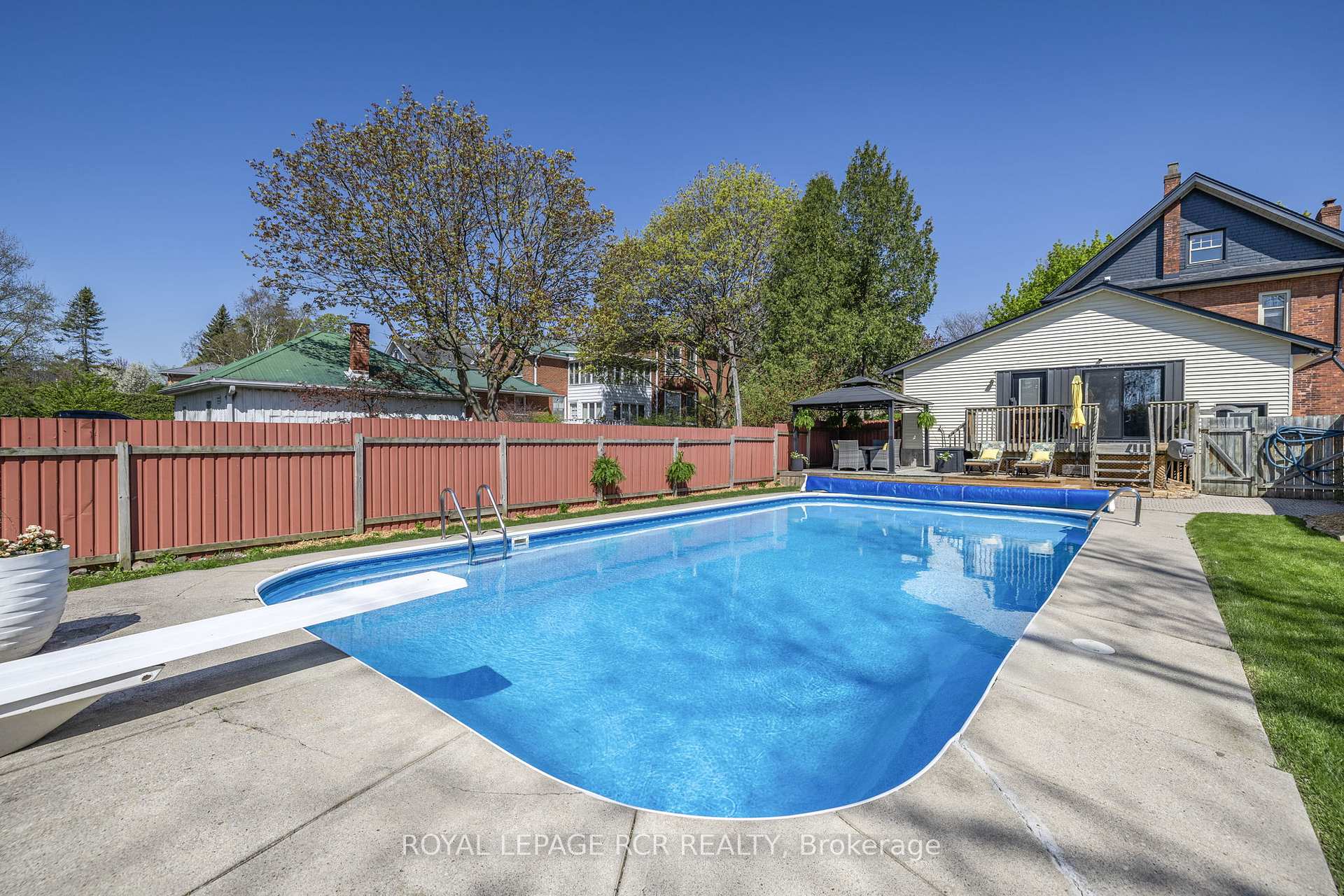 Photo 37 of 63 Concession Street W, Clarington, Bowmanville — HOMEH