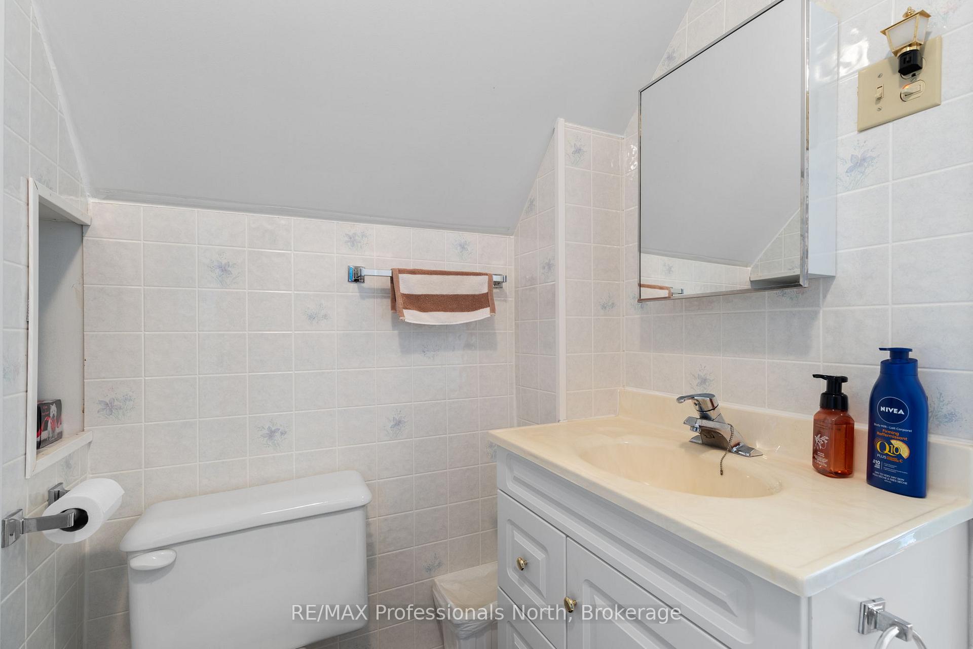 Photo 12 of 67 Bittschwamm Road, Magnetawan — HOMEH