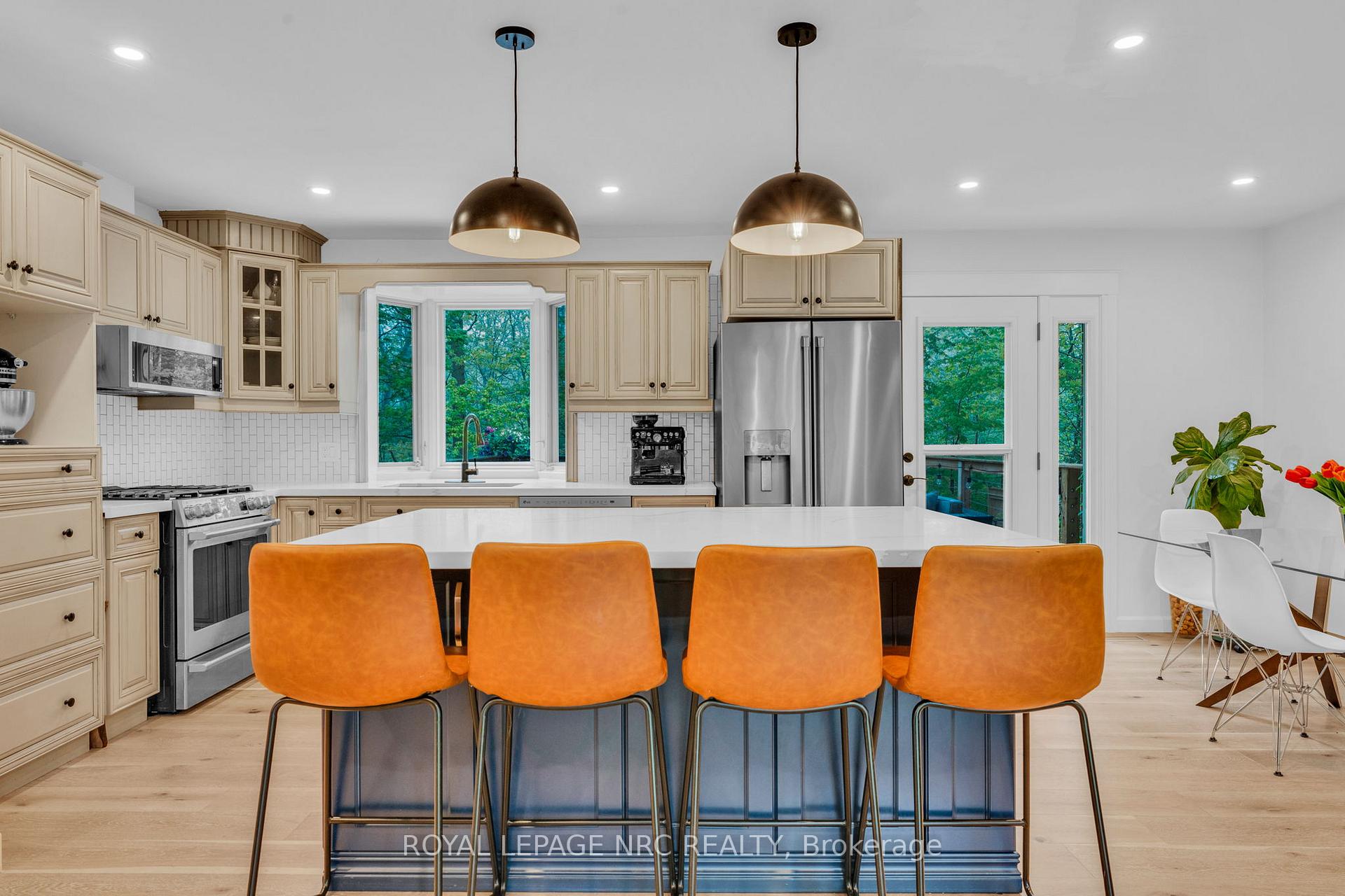Photo 32 of 75 Alexandra Boulevard, St. Catharines, Secord Woods — HOMEH